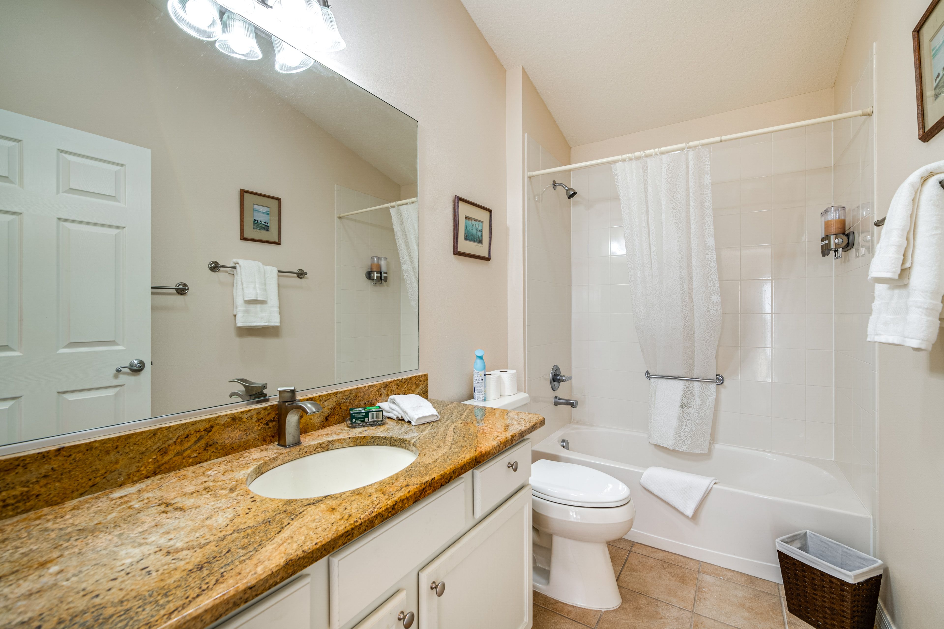 Full Bathroom