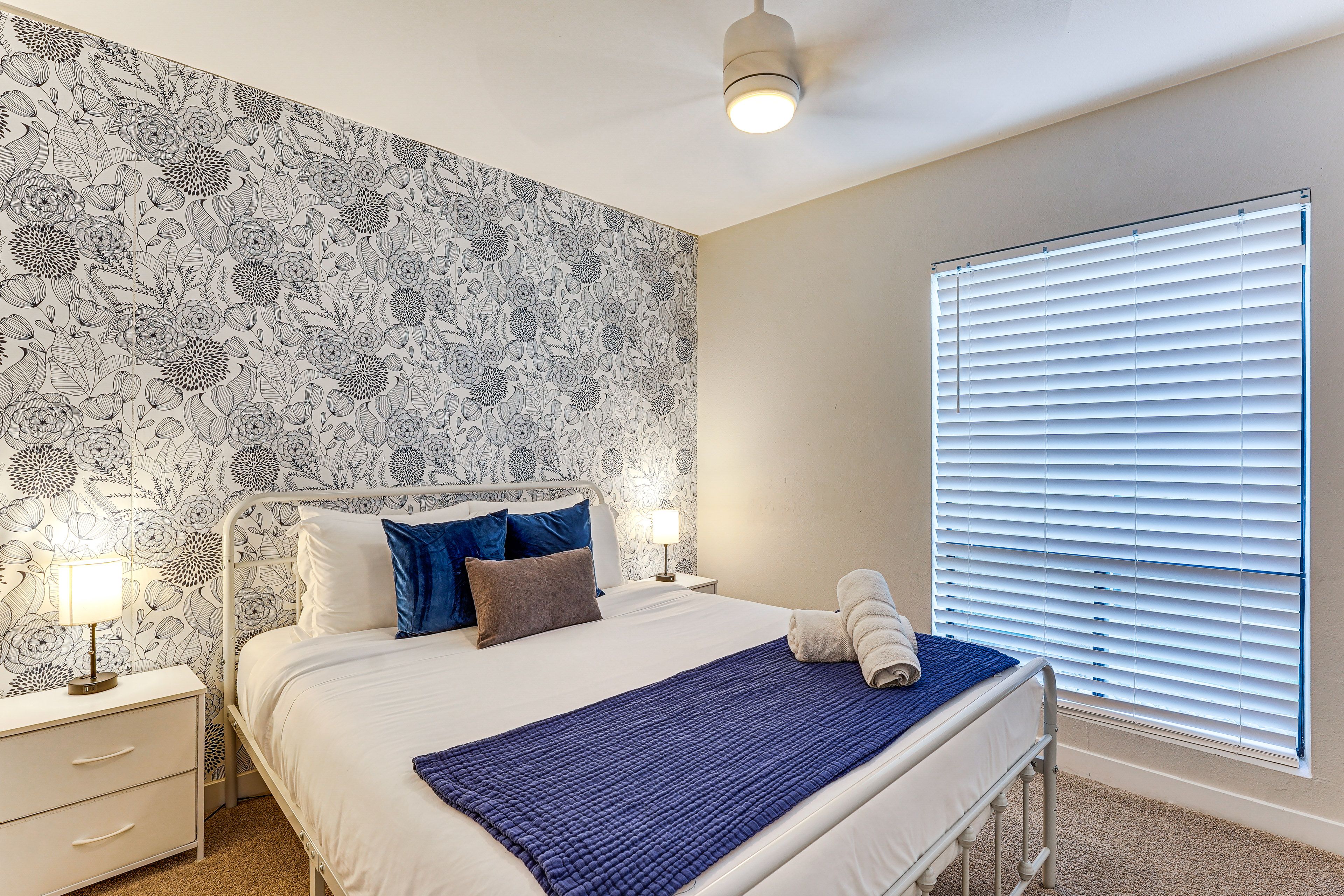 Bedroom 4 | Queen Bed