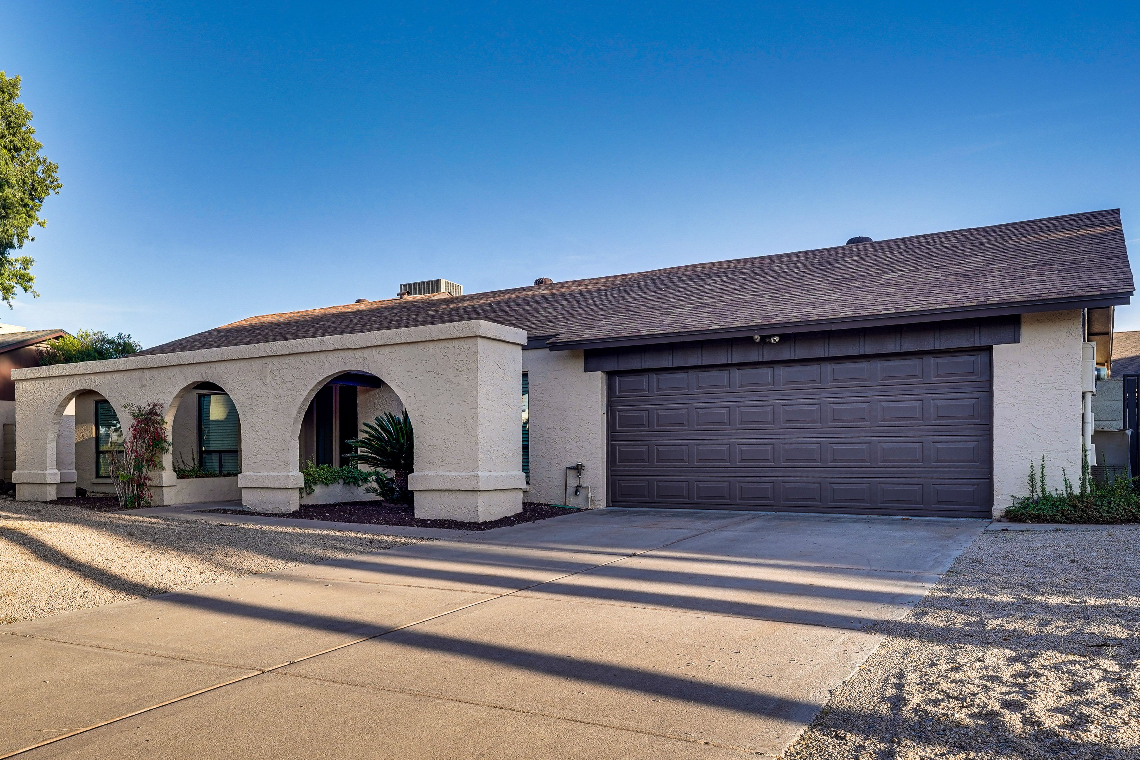 Parking | Garage (2 Vehicles) | Driveway (4 Vehicles) | RV Parking Avail