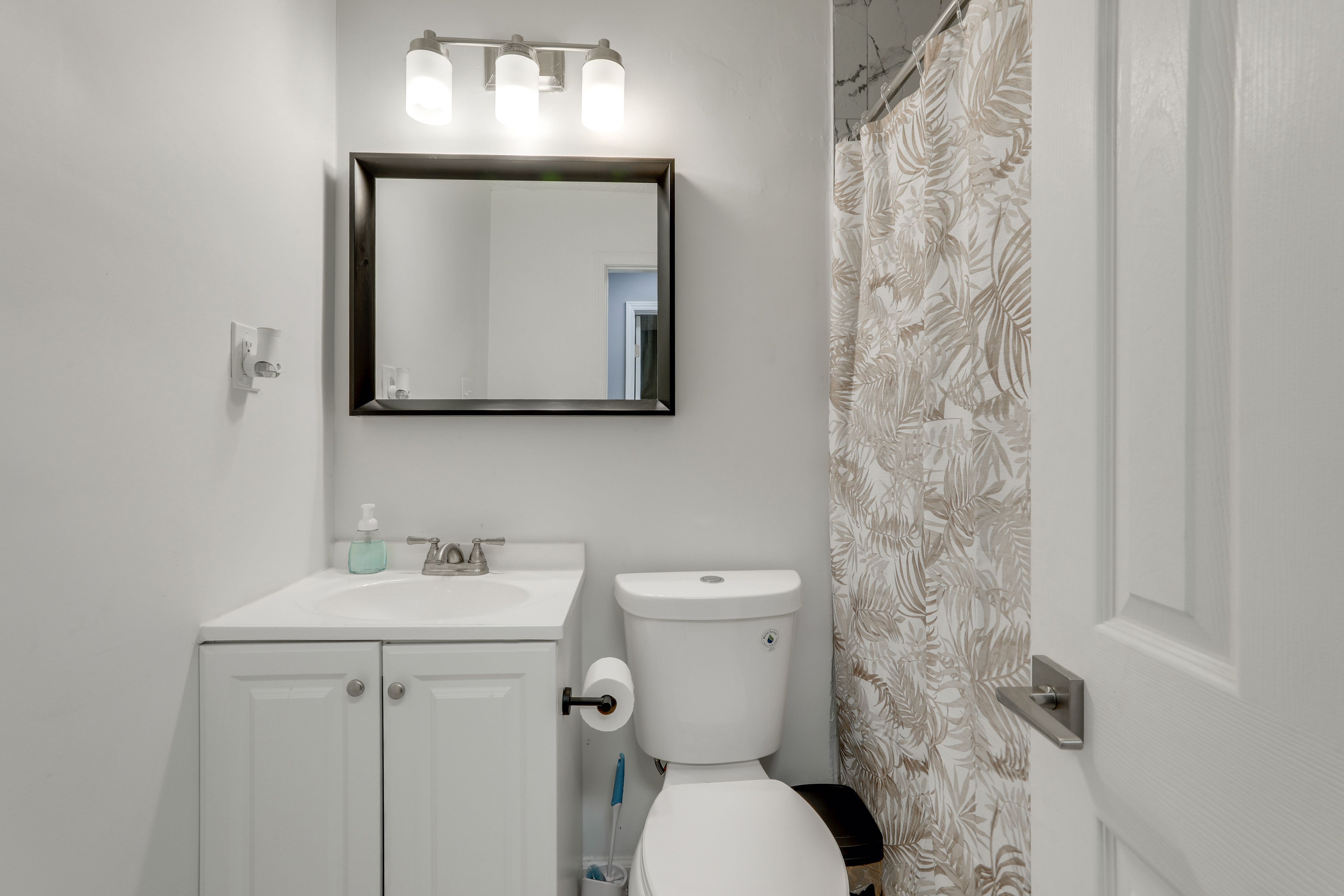Bathroom | Towels Provided