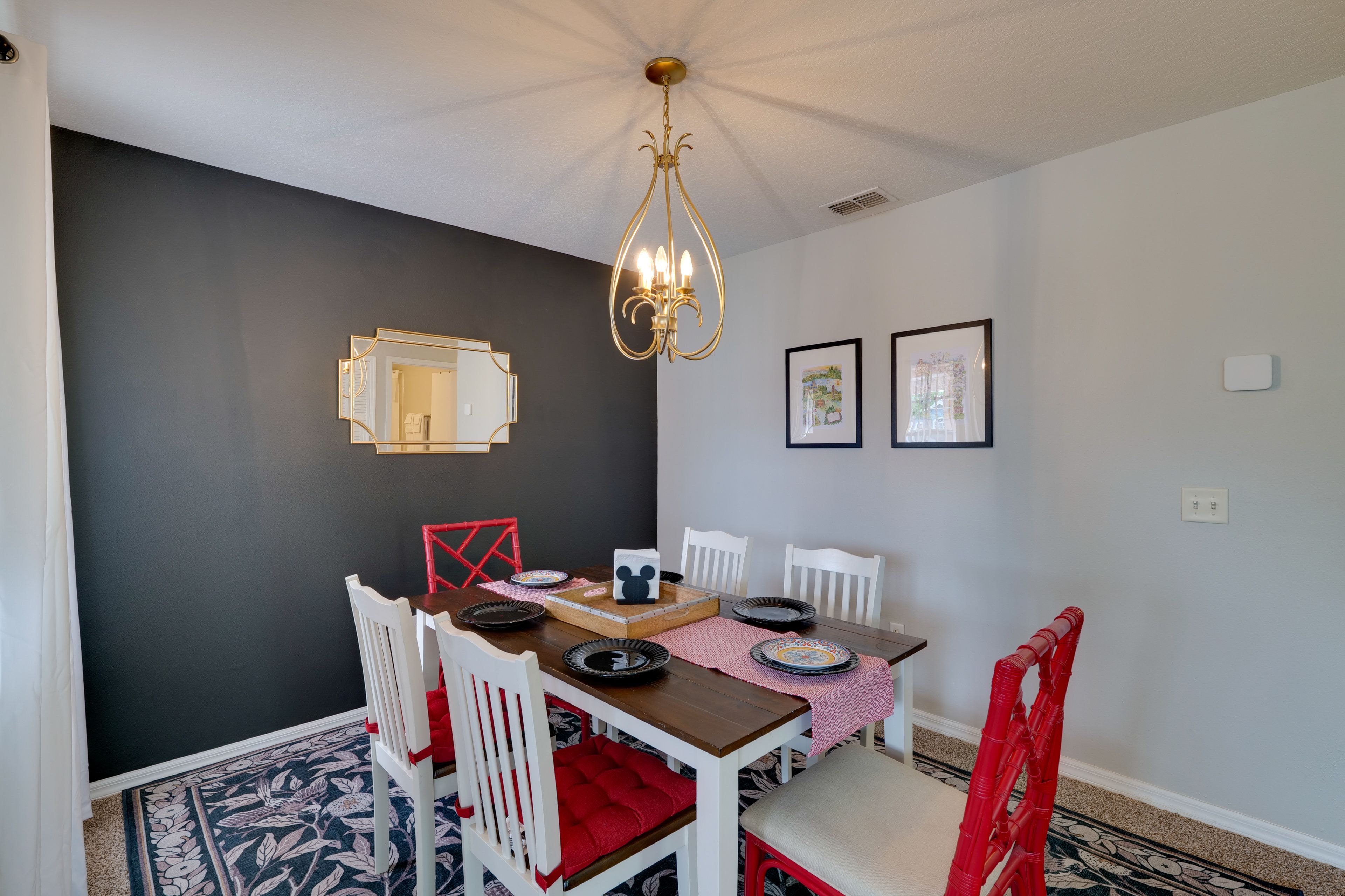 Dining Area | Dishware/Flatware