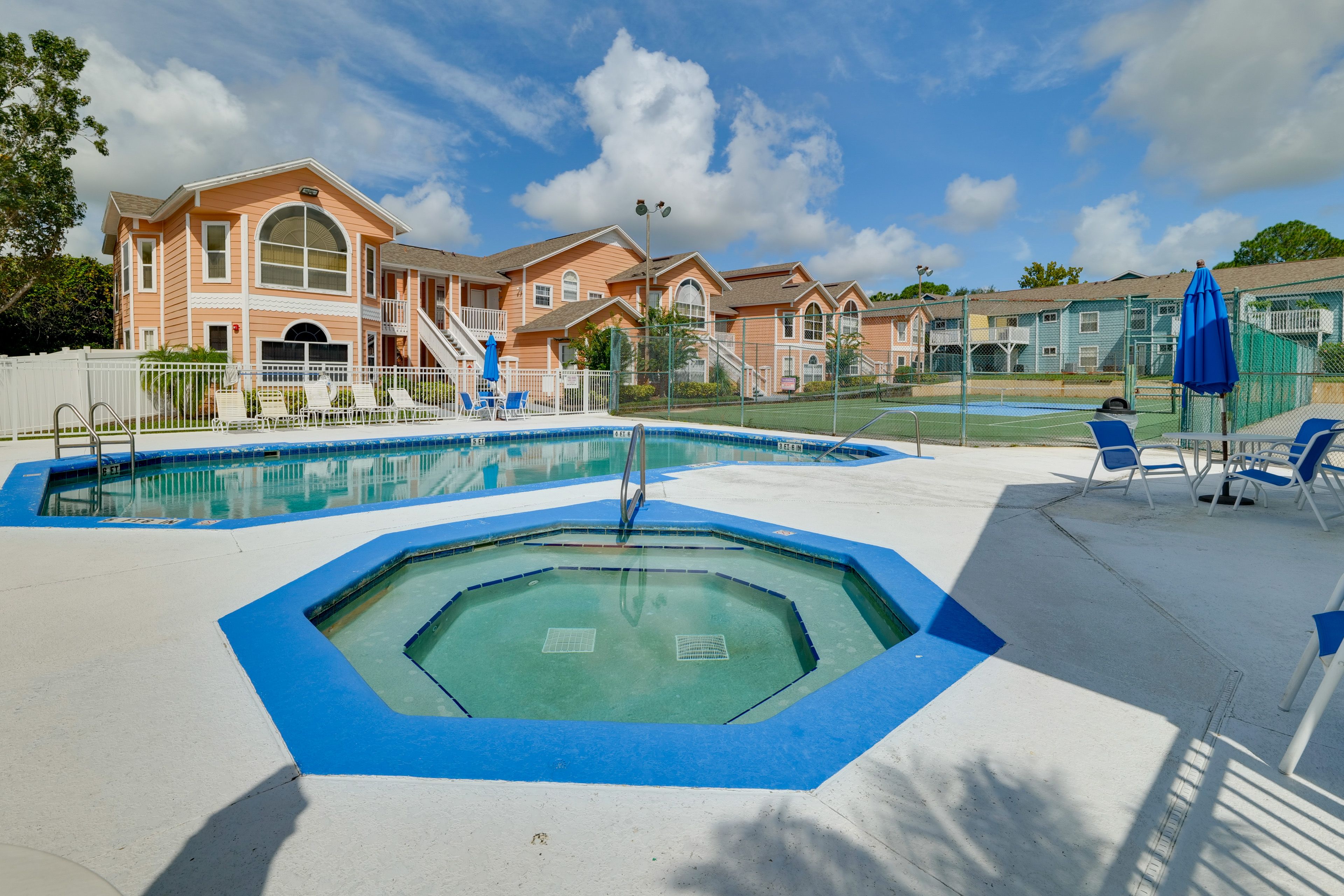Villas at Island Club | Community Amenities