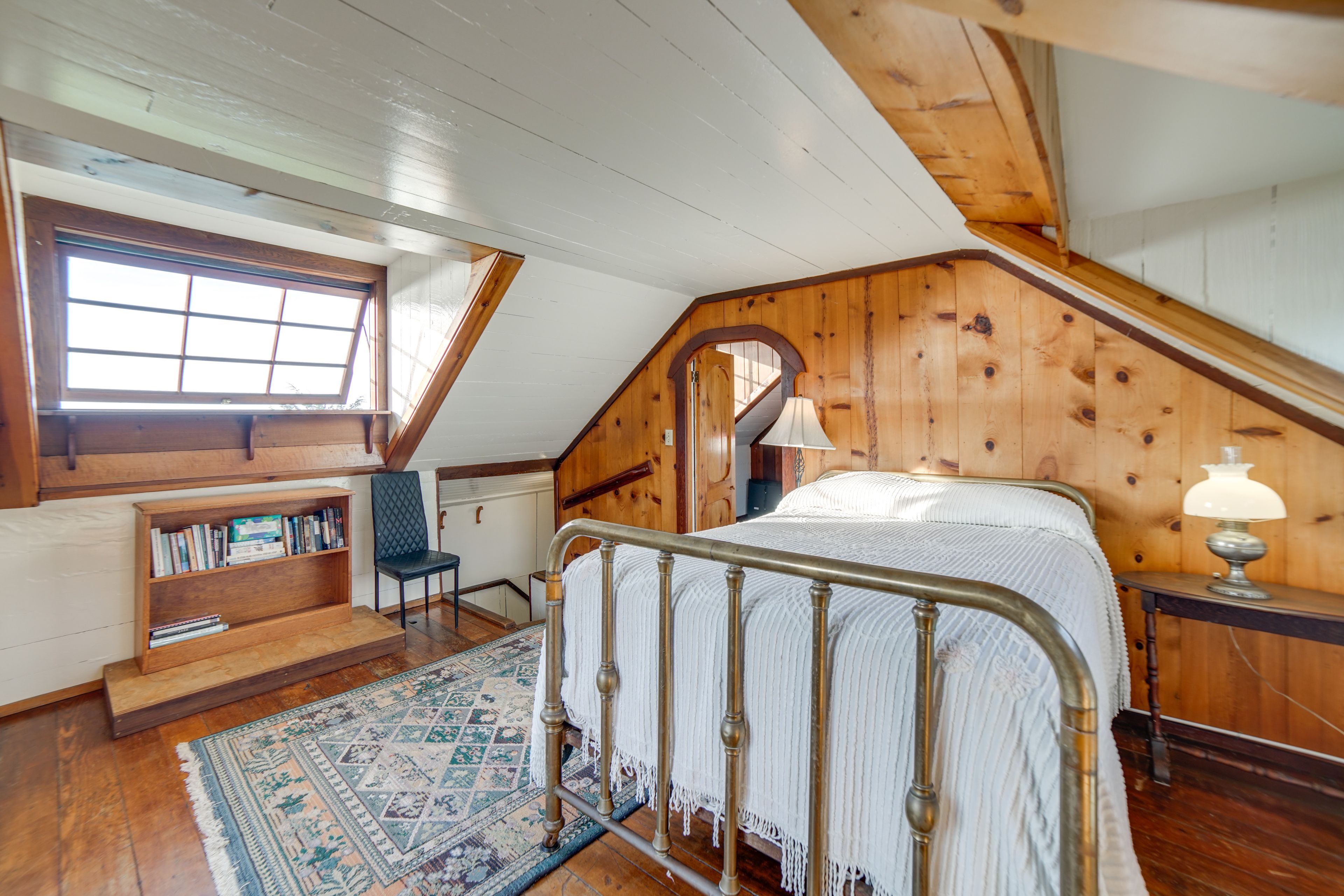 Bedroom 1 | Full Bed | Linens Provided | 2nd Floor