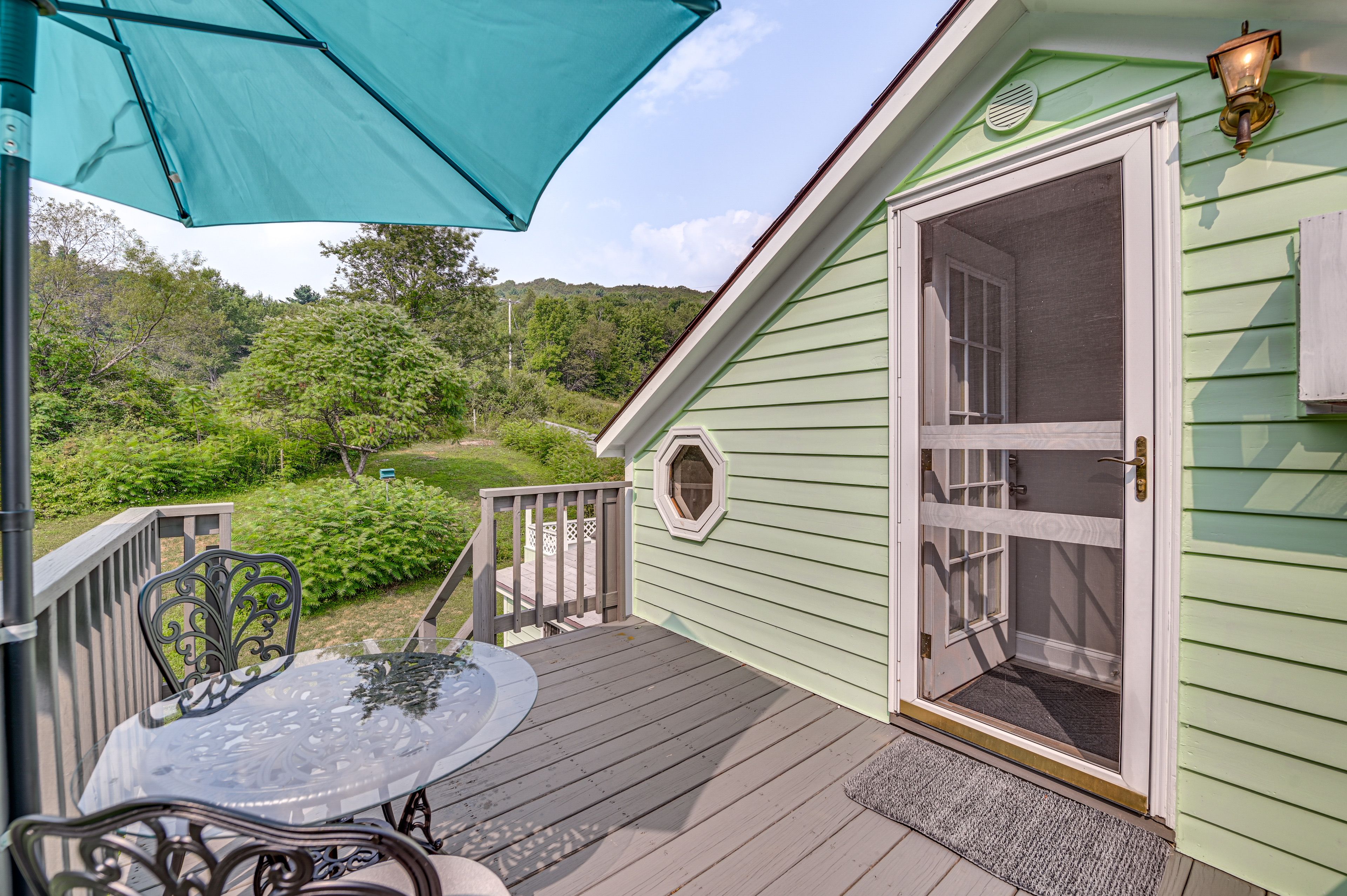 Private Deck w/ Dining Area