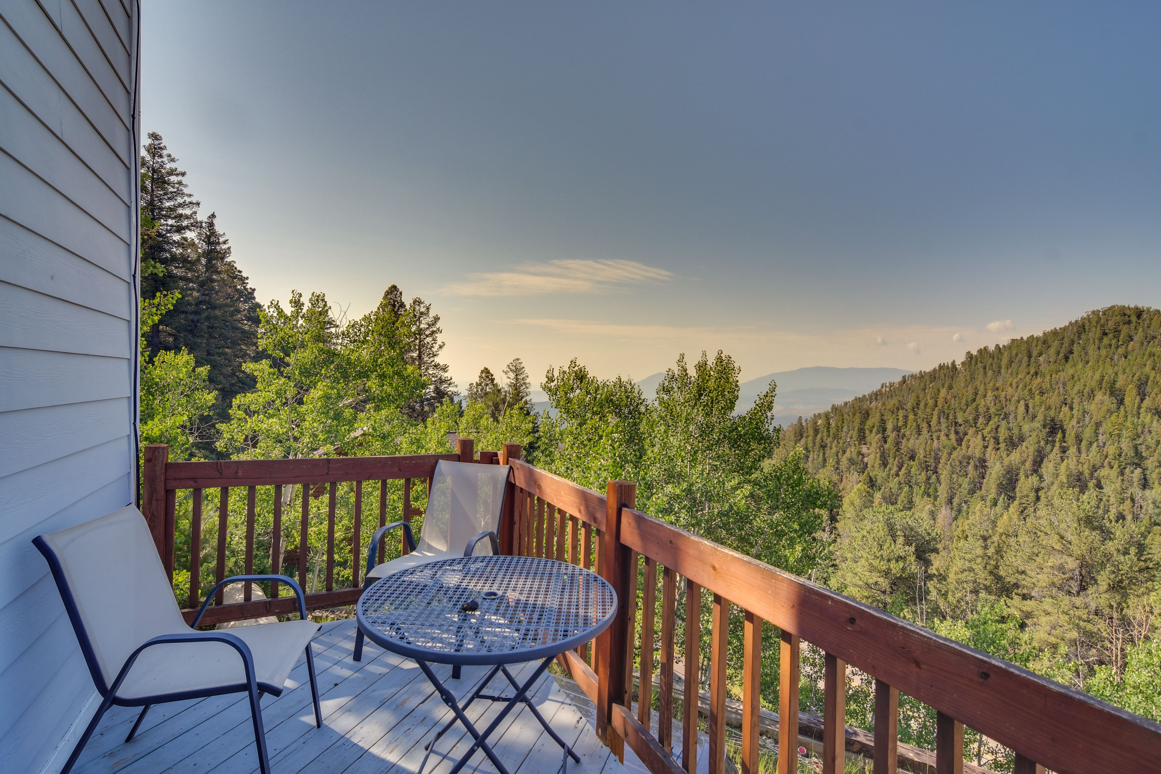 Conifer Vacation Rental | 3BR | 2.5BA | 3,000 Sq Ft | Stairs Required
