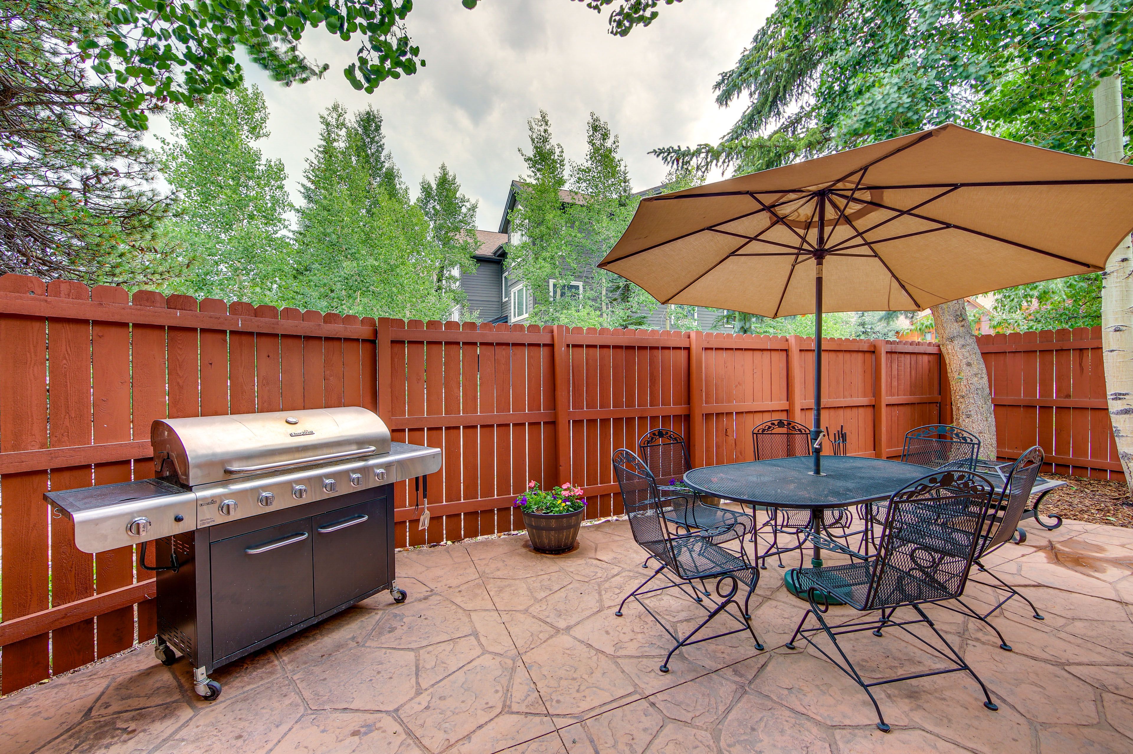 Frisco Vacation Rental | 4BR | 3BA | 1,900 Sq Ft | Step-Free Entry