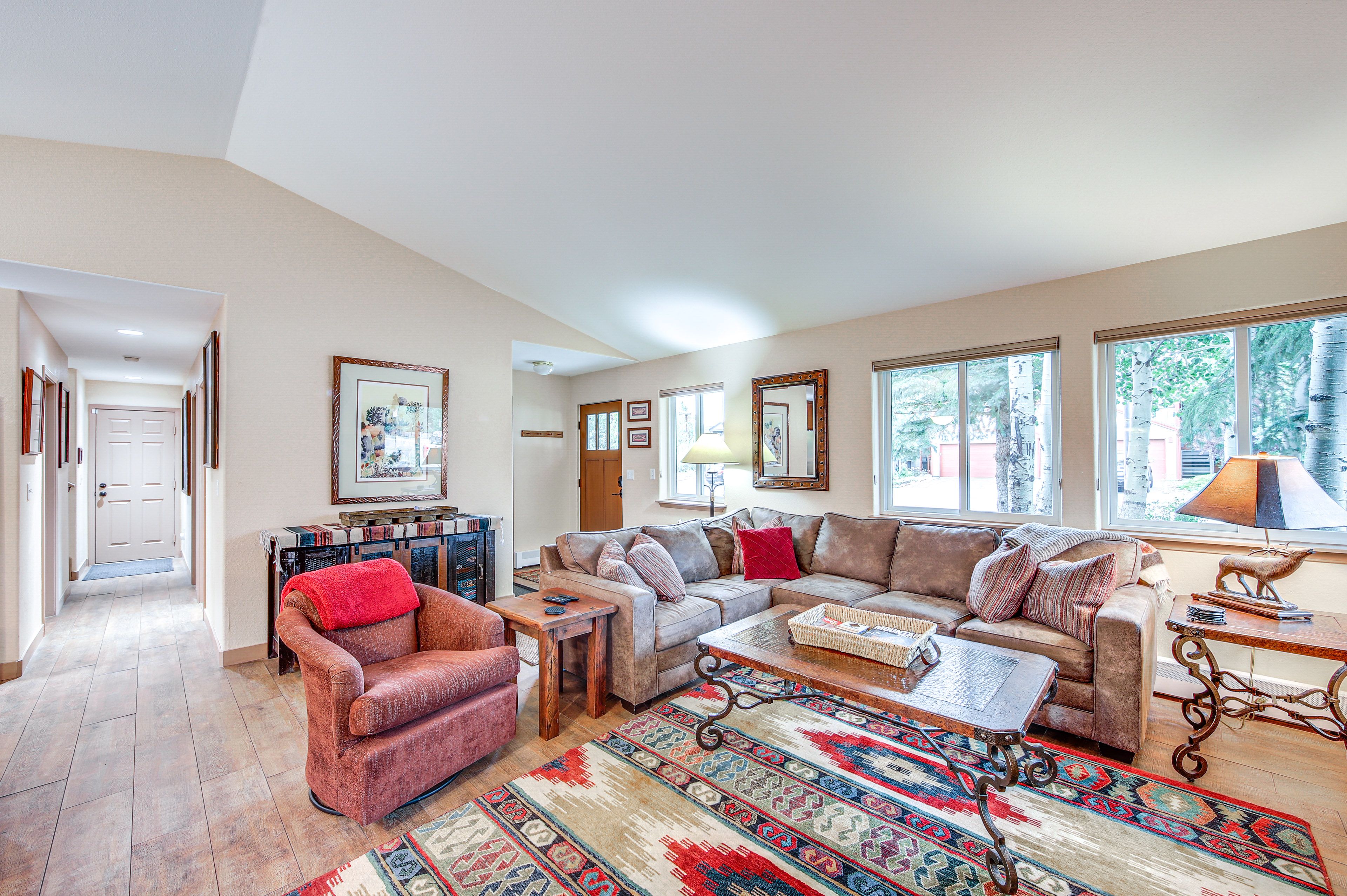 Living Room | Main Floor