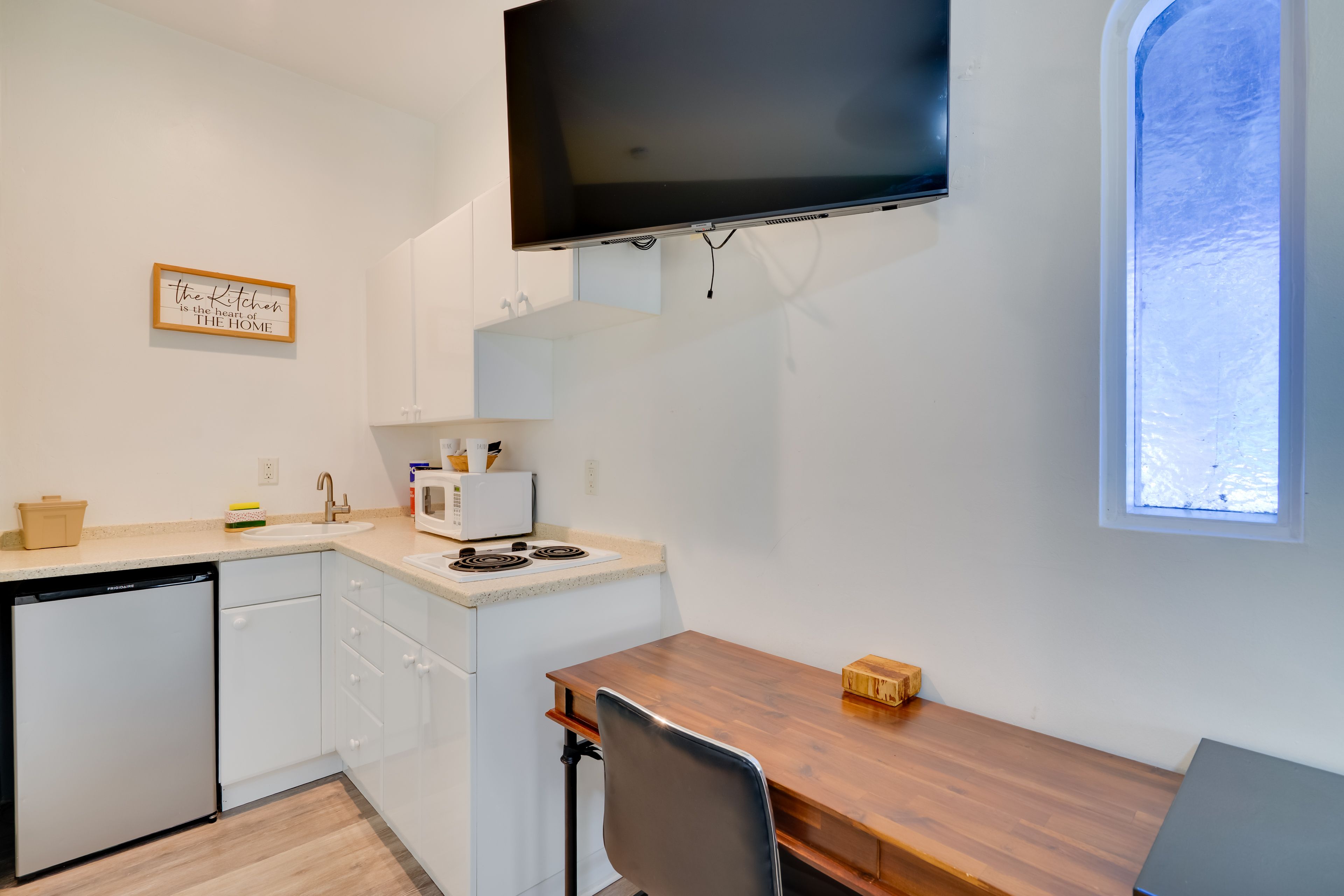 Kitchenette | Drip Coffee Maker | Trash Bags & Paper Towels