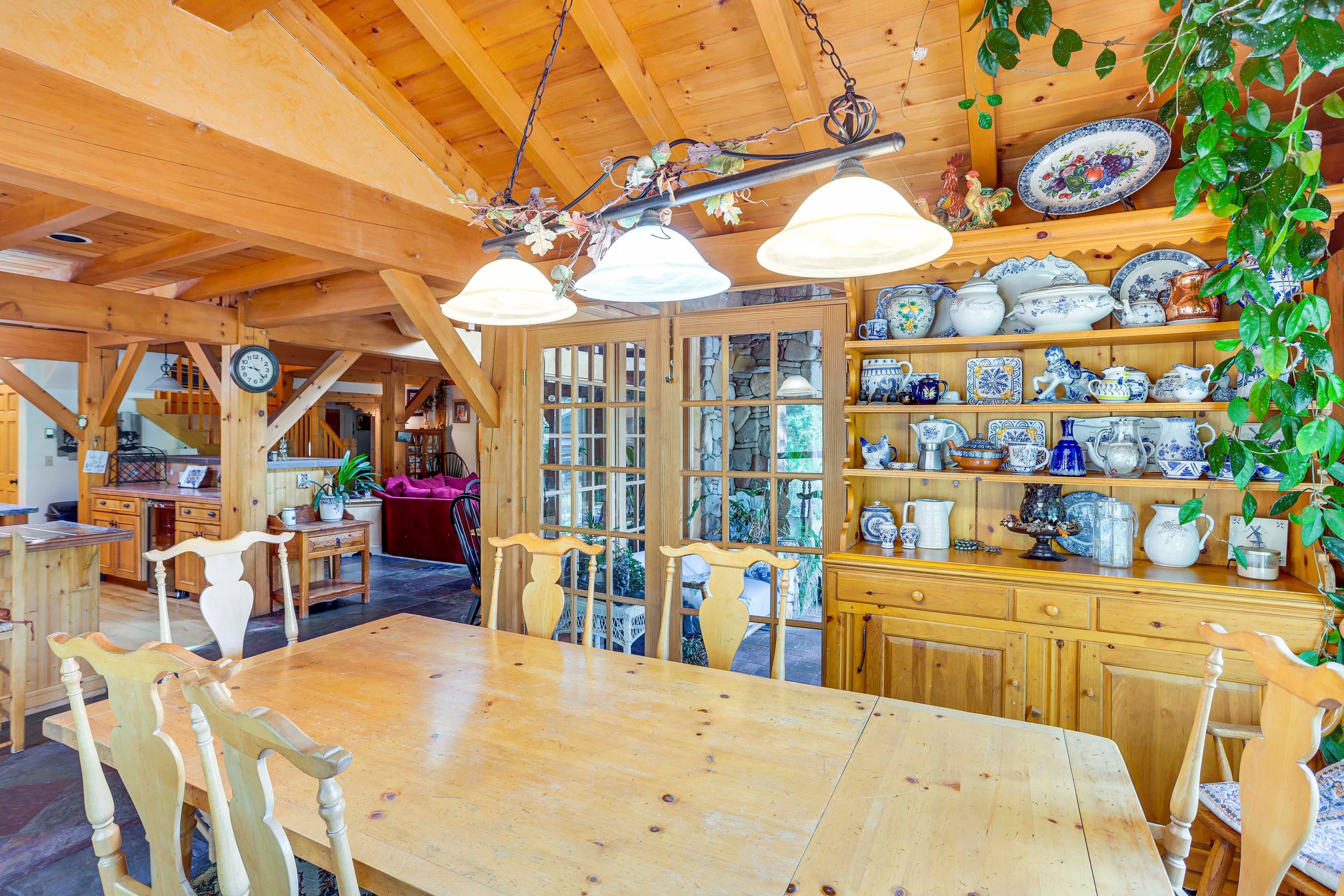 Dining Area | 1st Floor