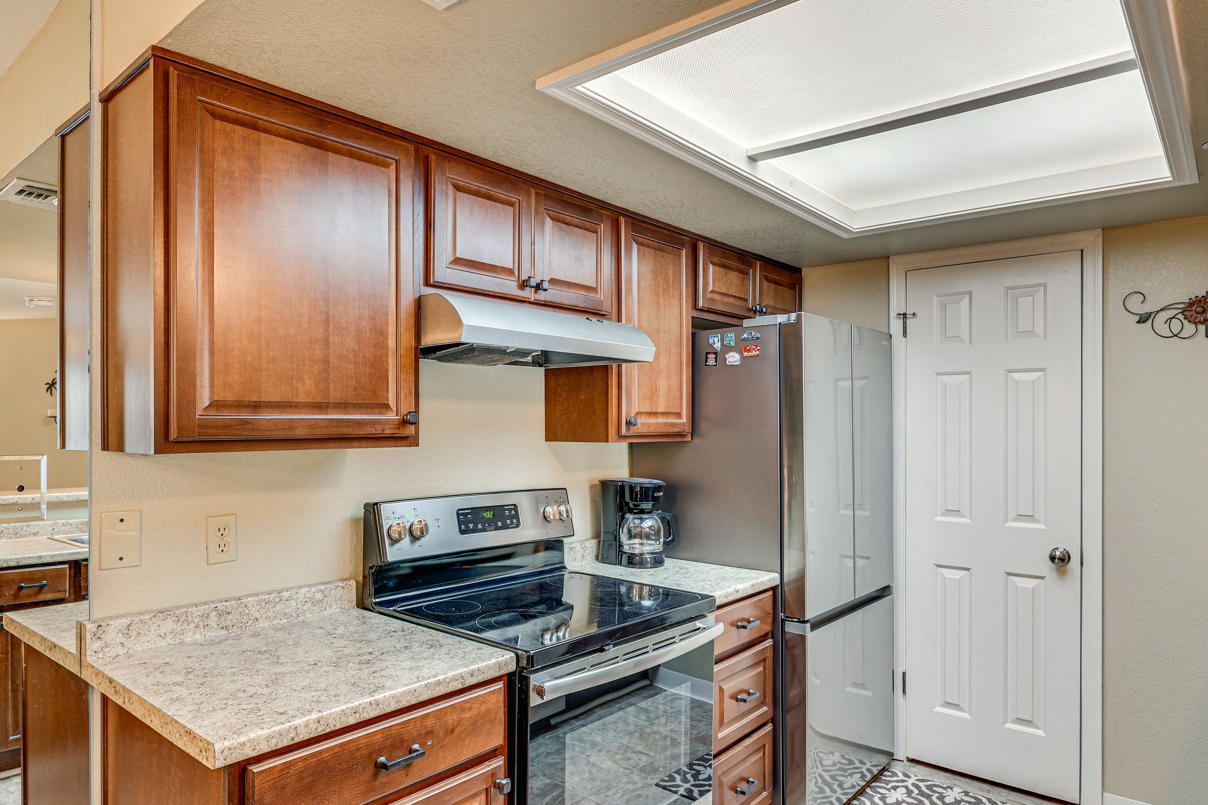 Kitchen | Drip Coffee Maker | Blender | Toaster | Cooking Basics