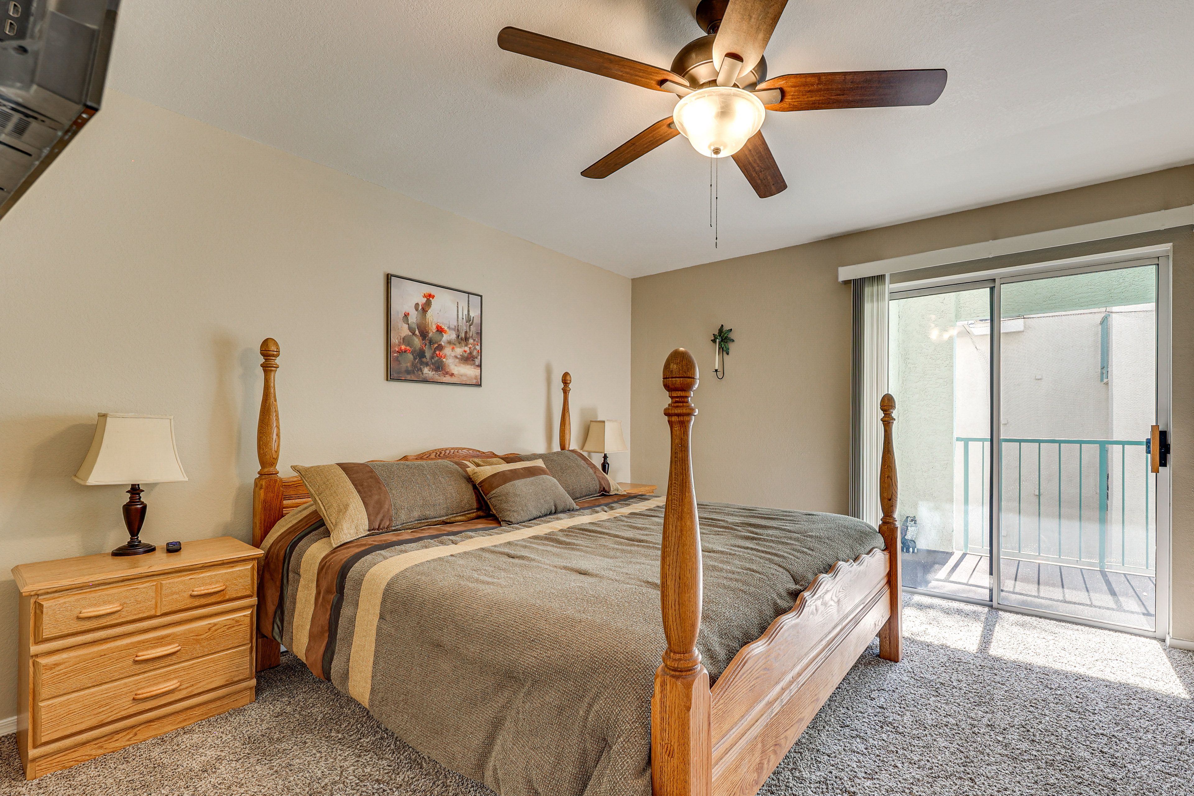 Bedroom | Queen Bed | Smart TV | Balcony Access | Linens Provided