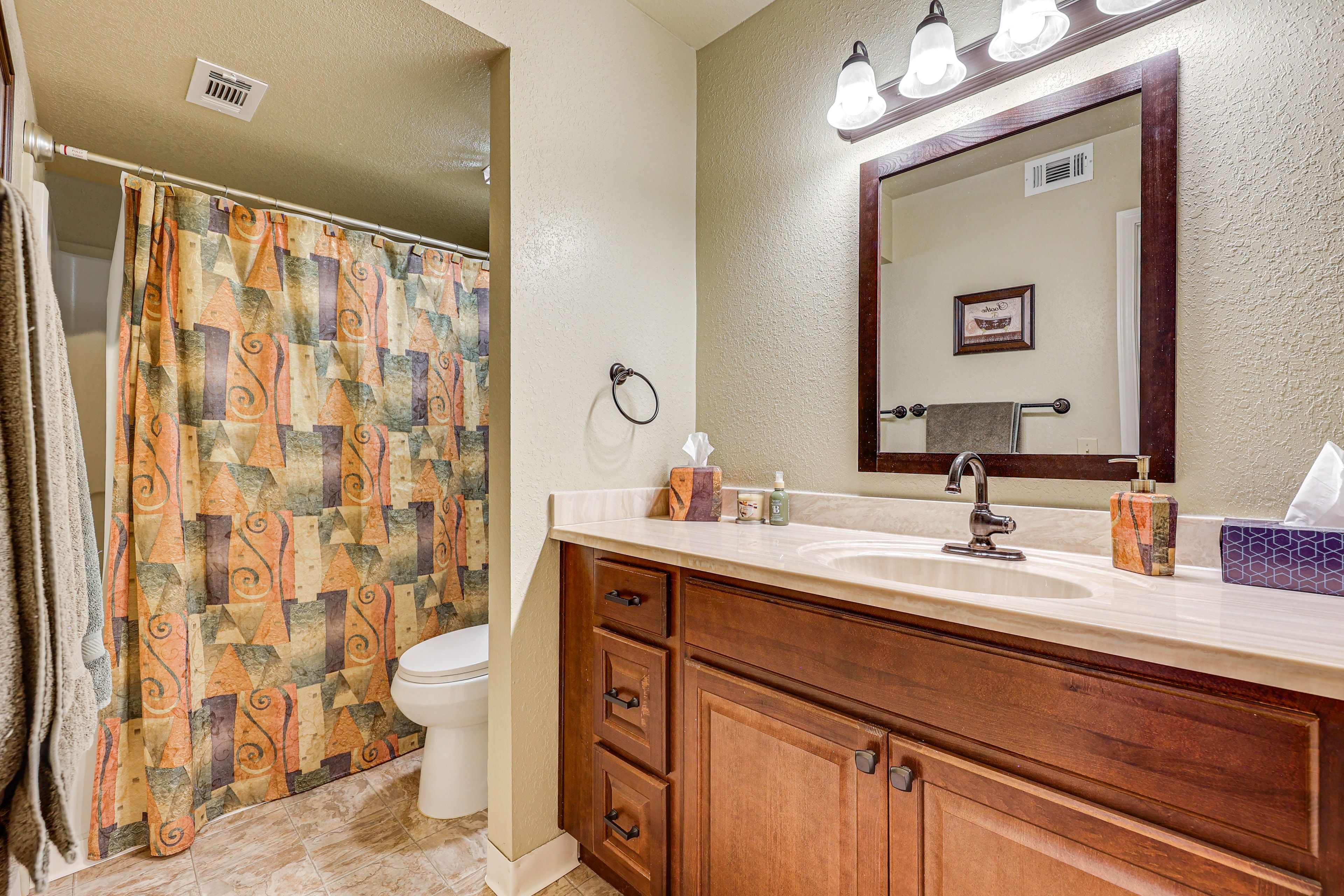 Bathroom | Towels Provided | Complimentary Toiletries