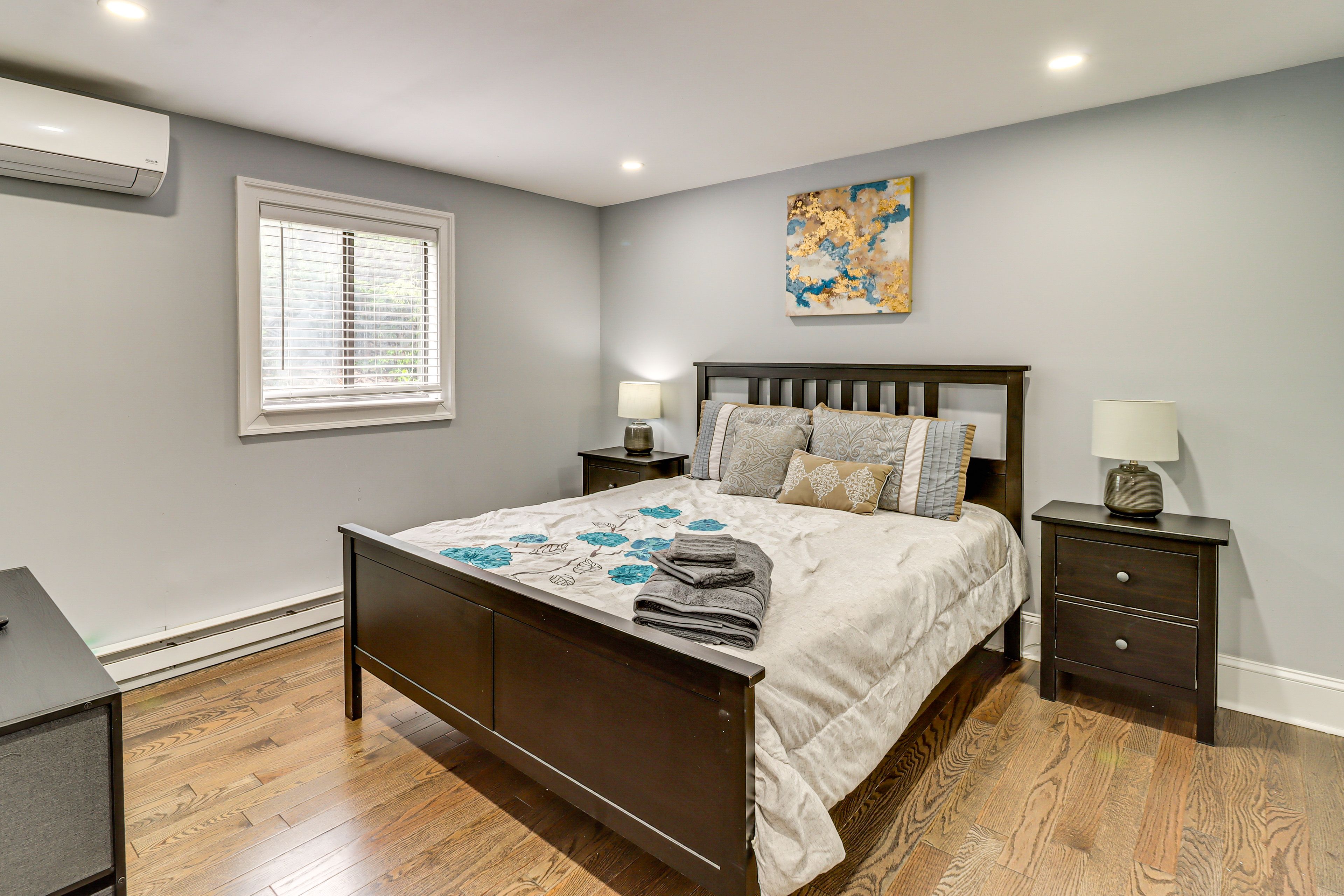 Bedroom 2 | King Bed | Basement Floor