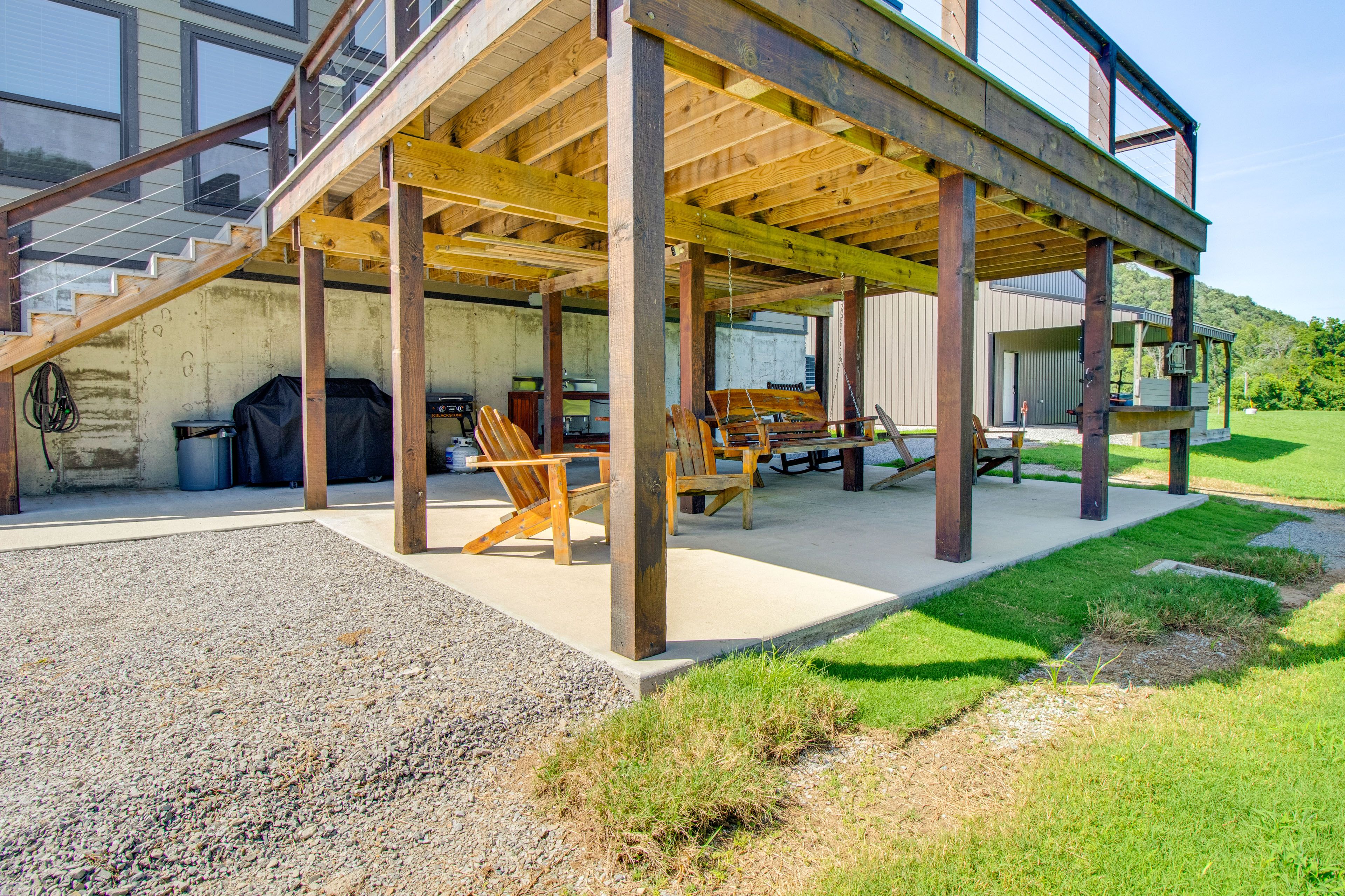 Patio | Blackstone & Gas Grills | Fish Cleaning Station