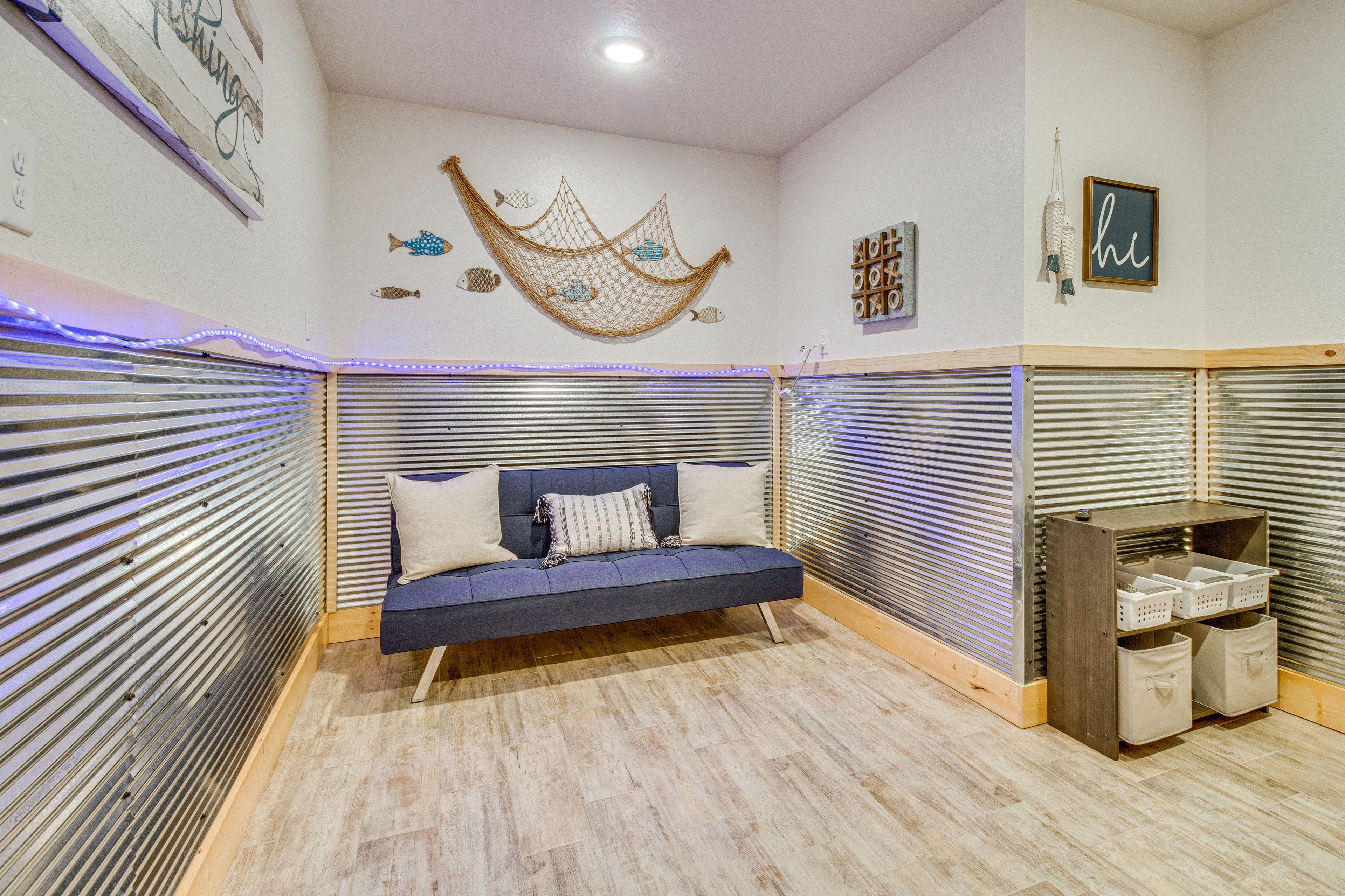 Media Room | Twin Futon | Smart TV | Lower Floor