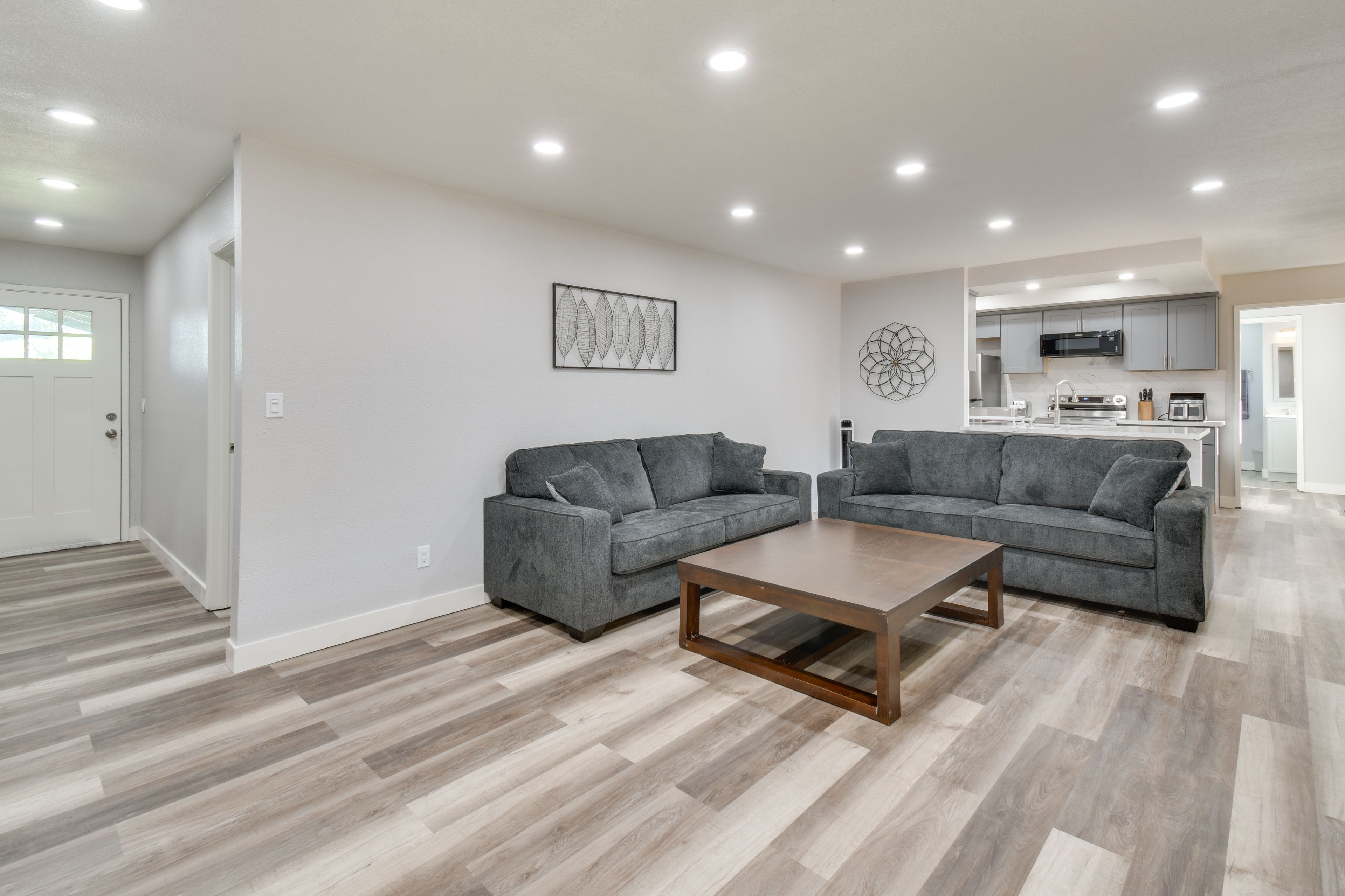 Living Room | Smart TV