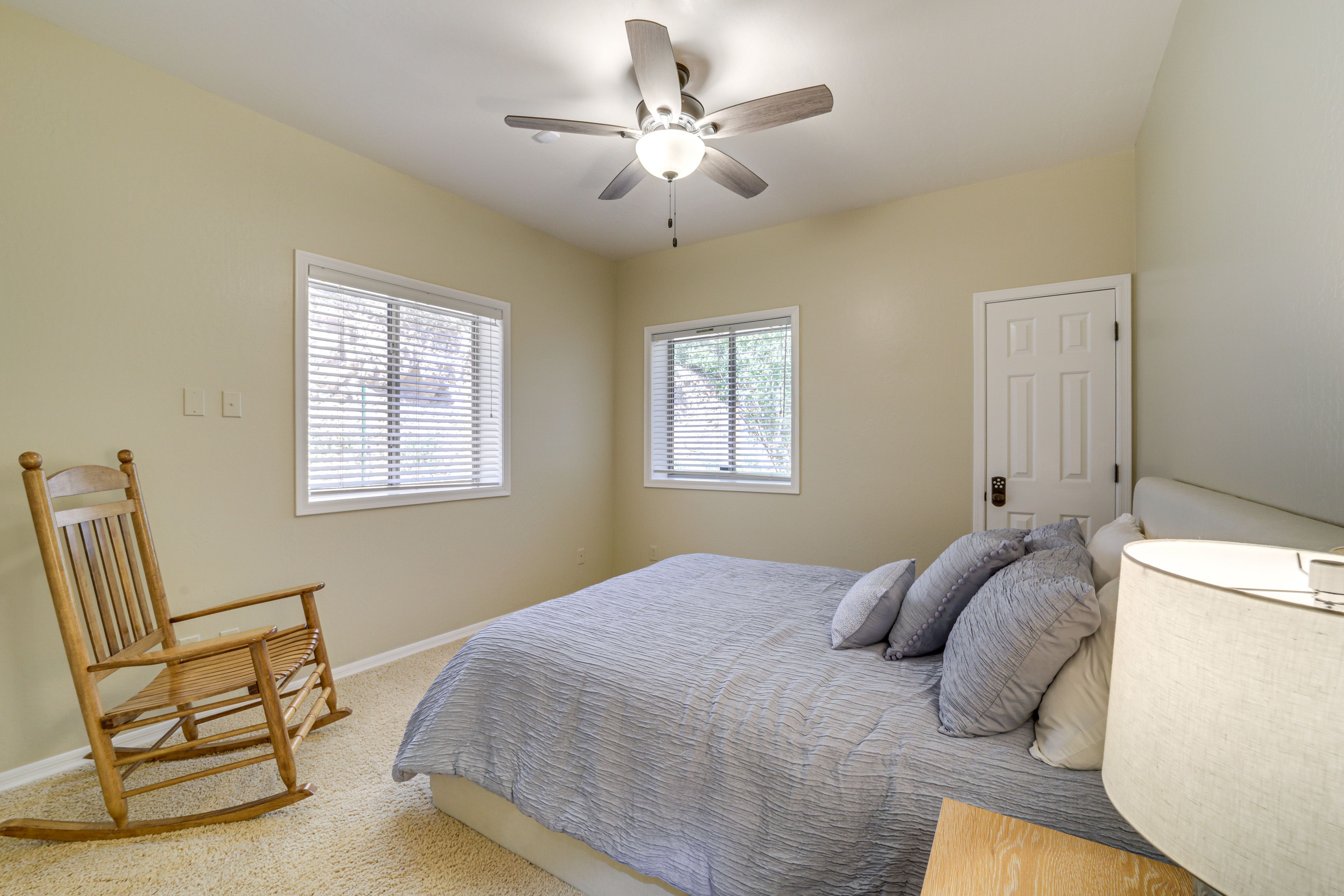 Bedroom 4 | Queen Bed