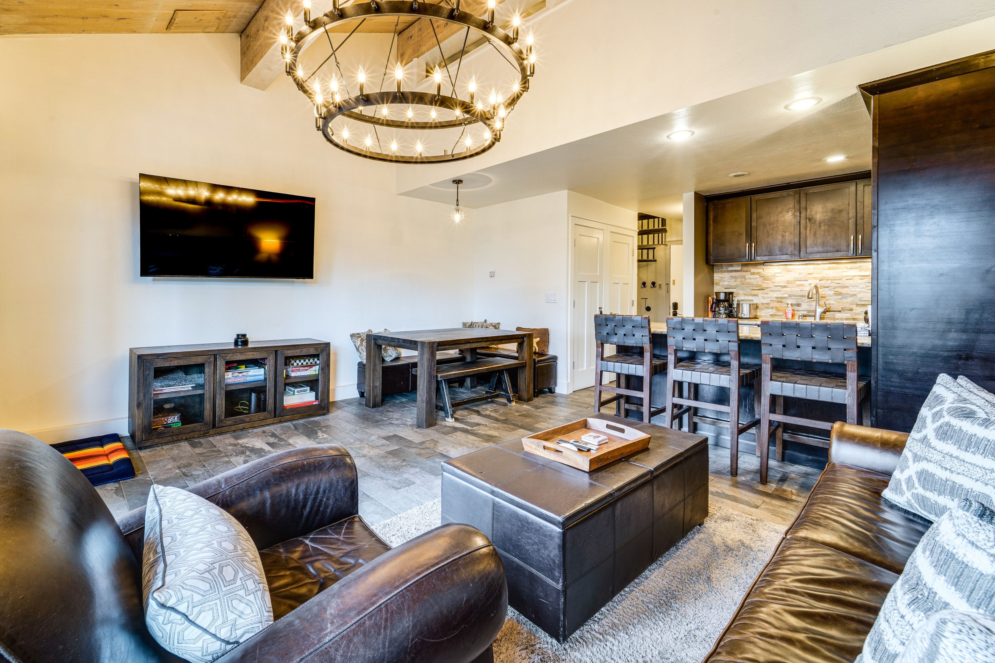 Truckee Vacation Rental | Studio (Loft) | 2BA | Stairs Required | 824 Sq Ft