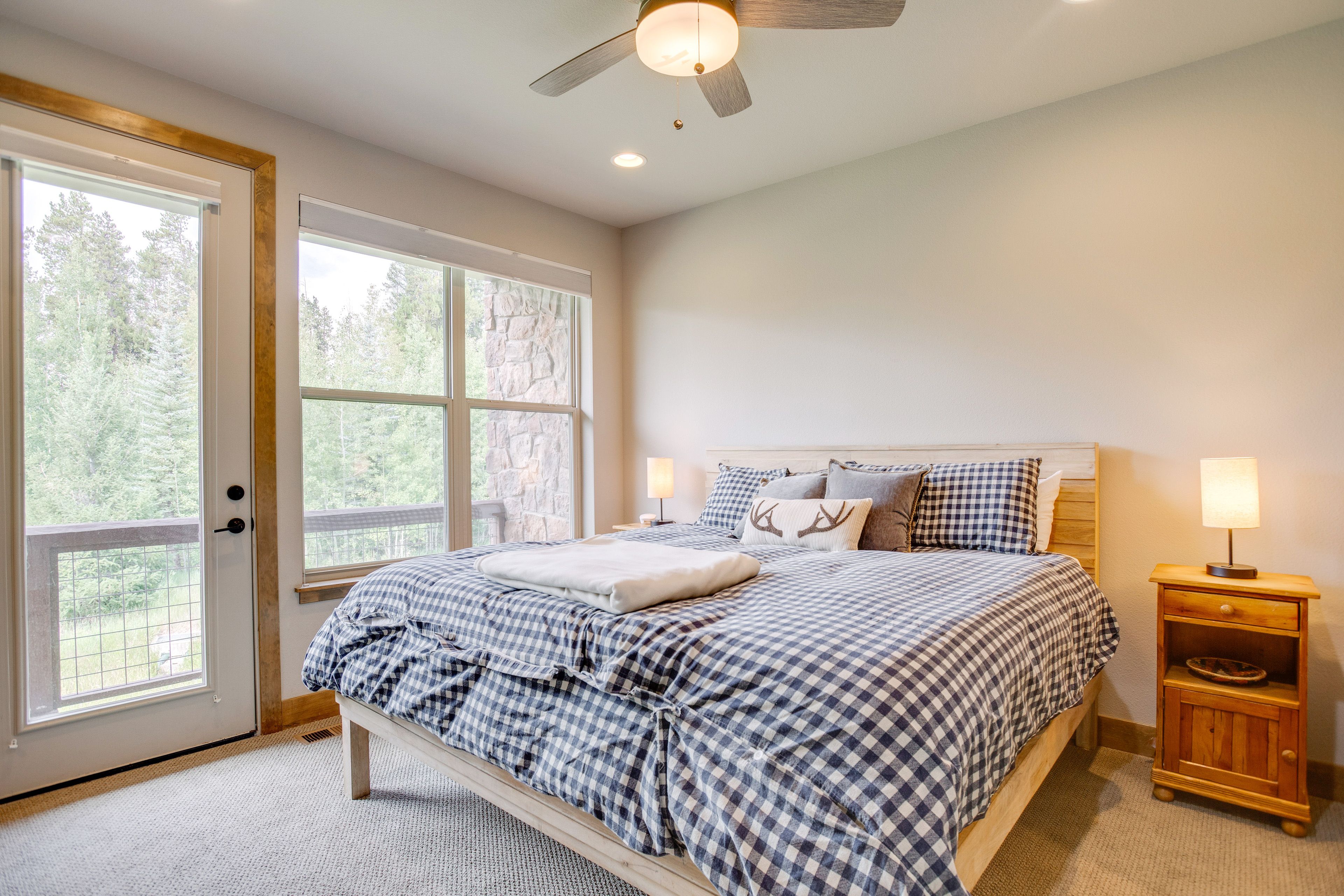 Bedroom 2 | King Bed | 3rd Floor