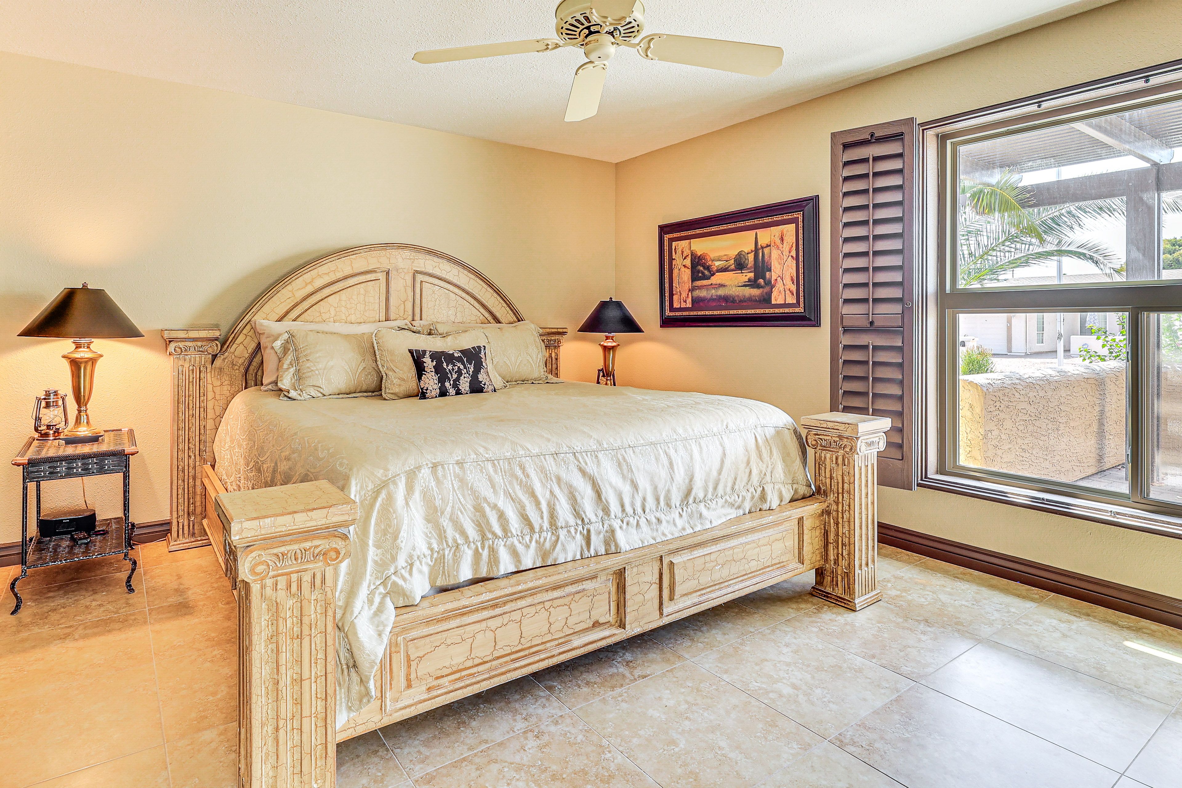 Bedroom 2 | King Bed