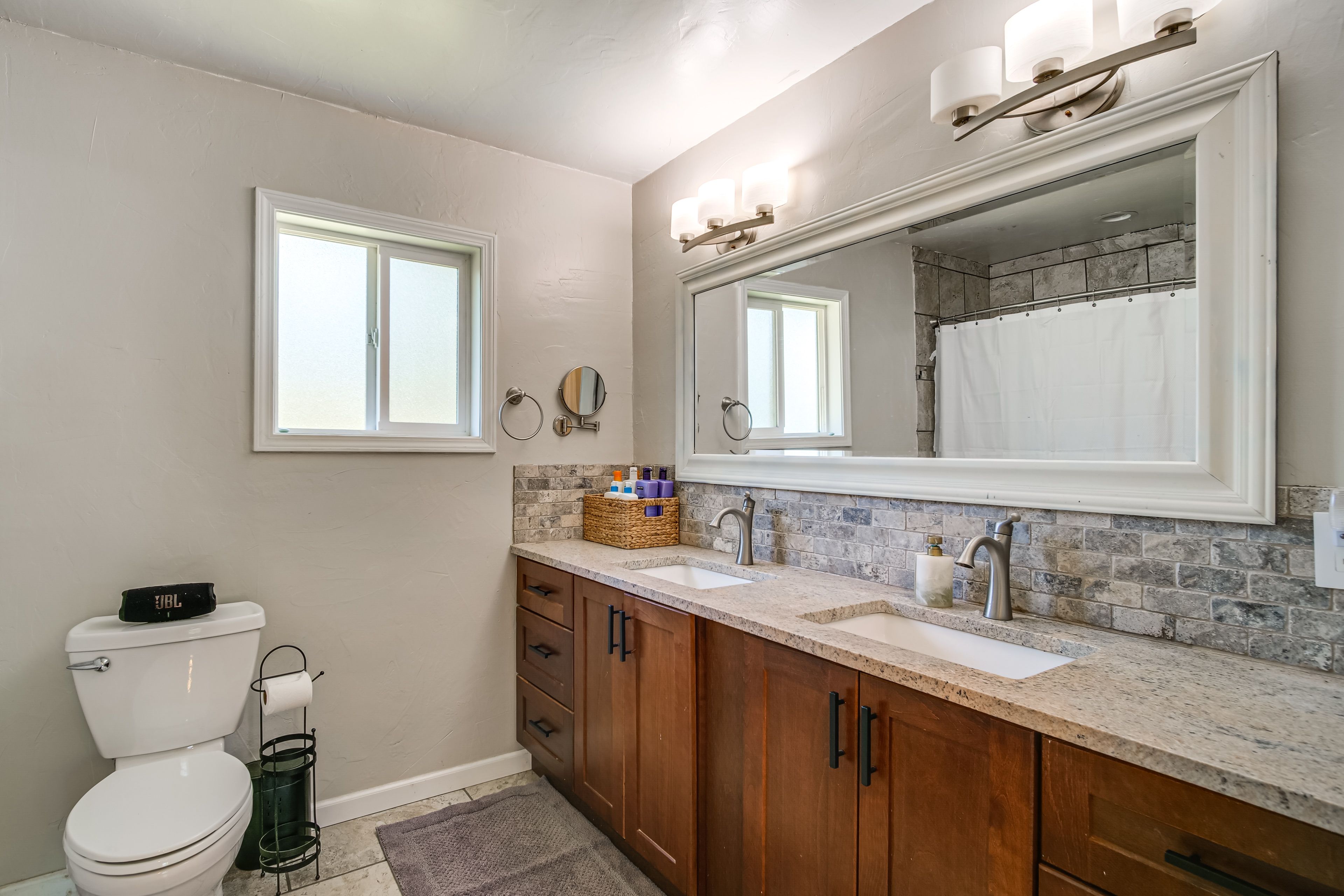 Bathroom | Towels Provided