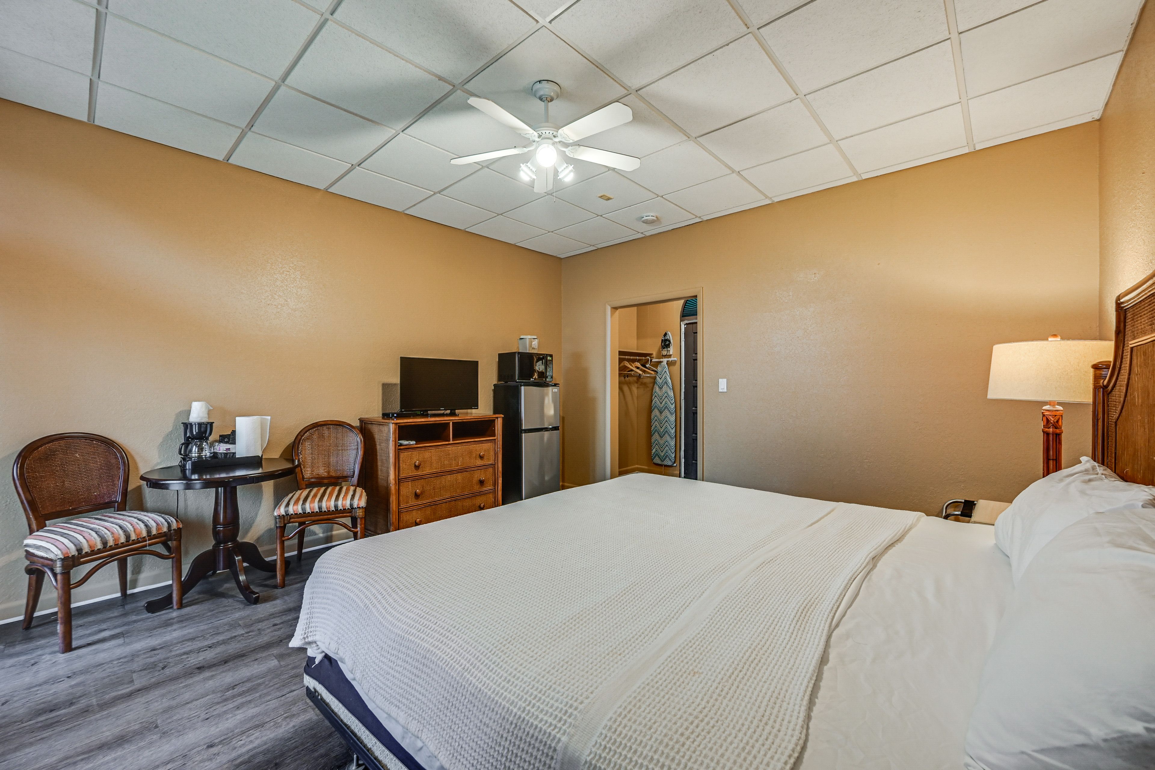 Naples Vacation Rental | Studio | 1BA | Stairs Required | 325 Sq Ft