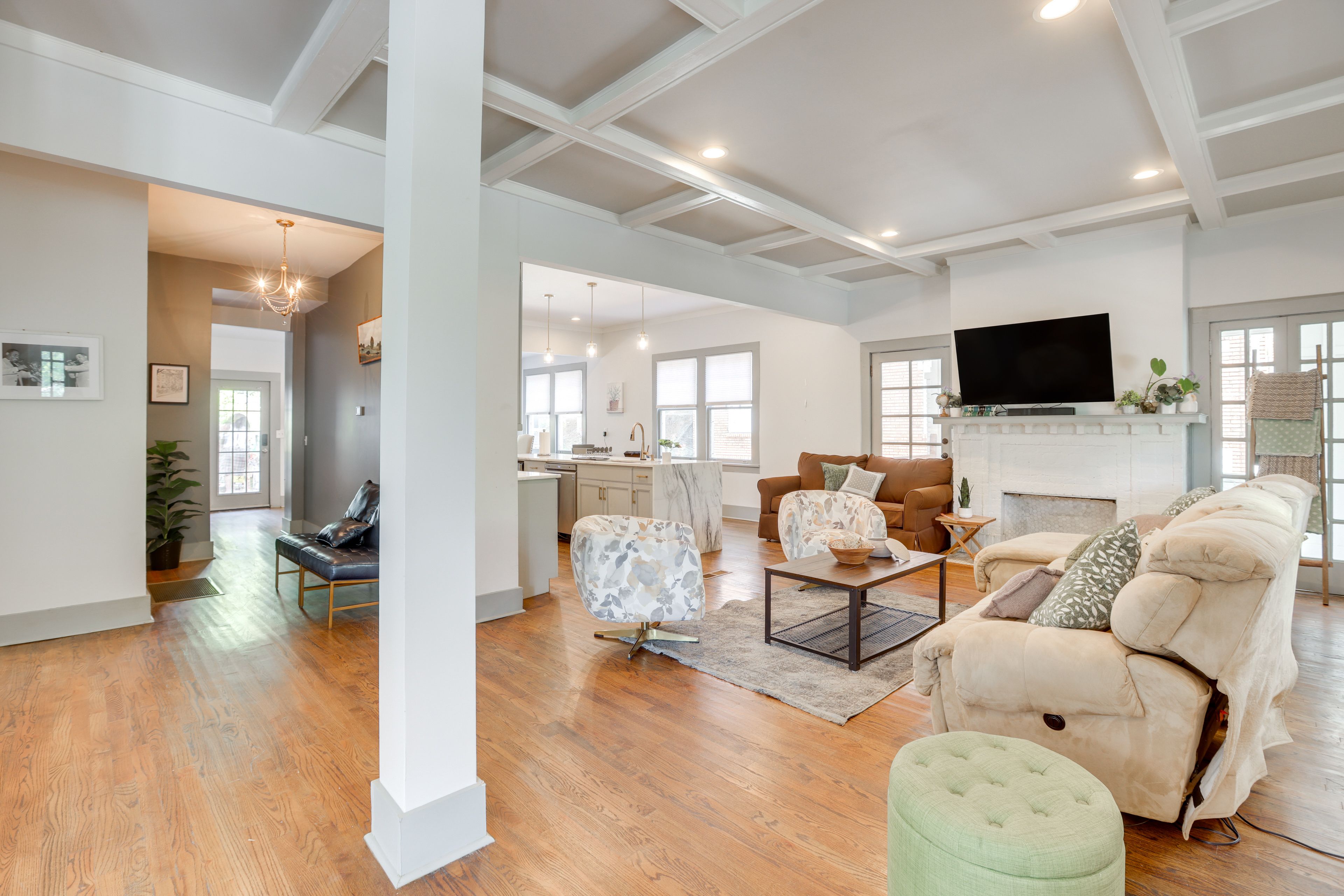 Living Room | 1st Floor | Full Sleeper Sofa | Smart TV | Record Player
