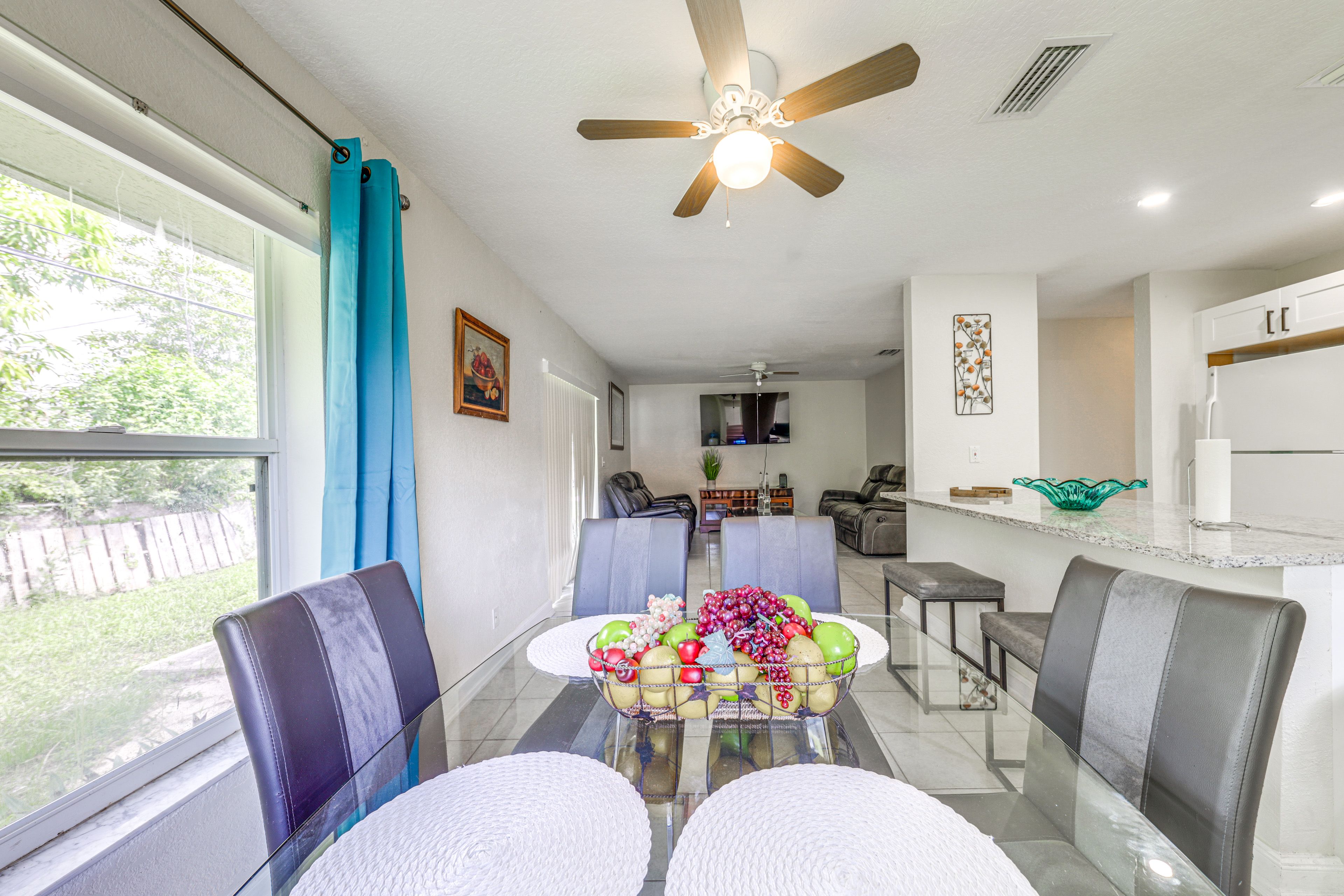 Dining Area | Dishware/Flatware