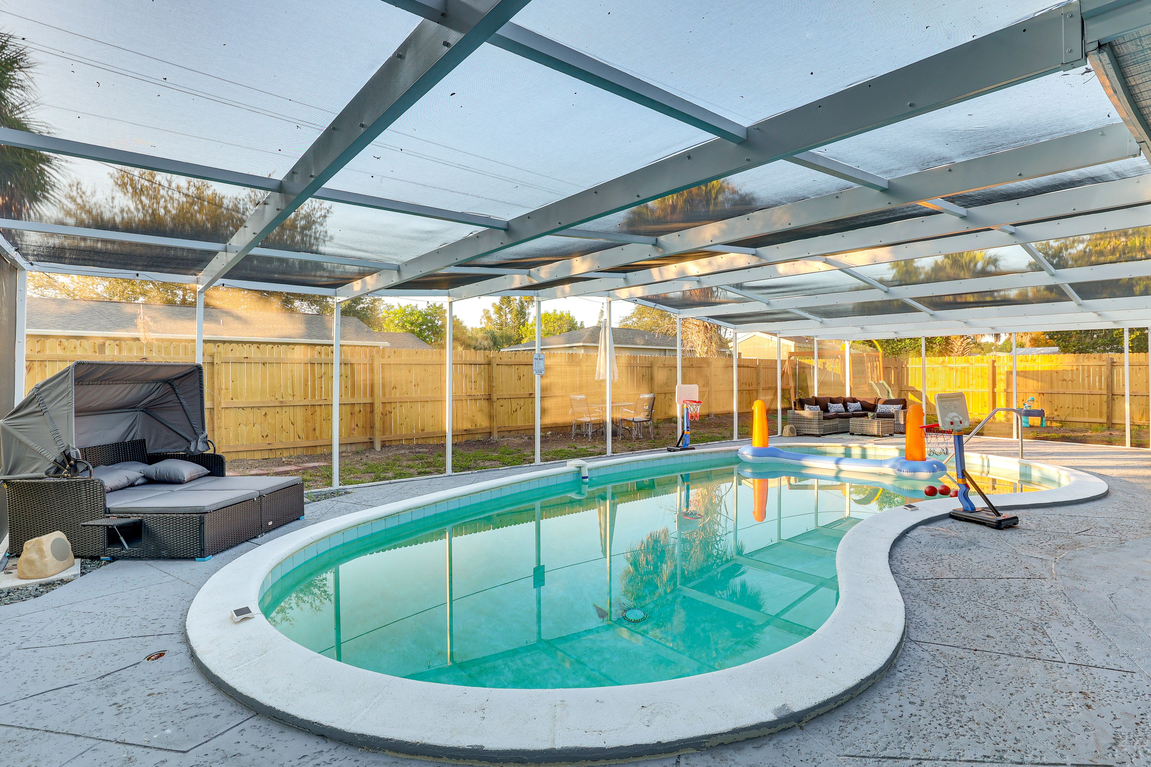 Apollo Beach Vacation Rental | 4BR | 2BA | 1,500 Sq Ft | 1 Step Required