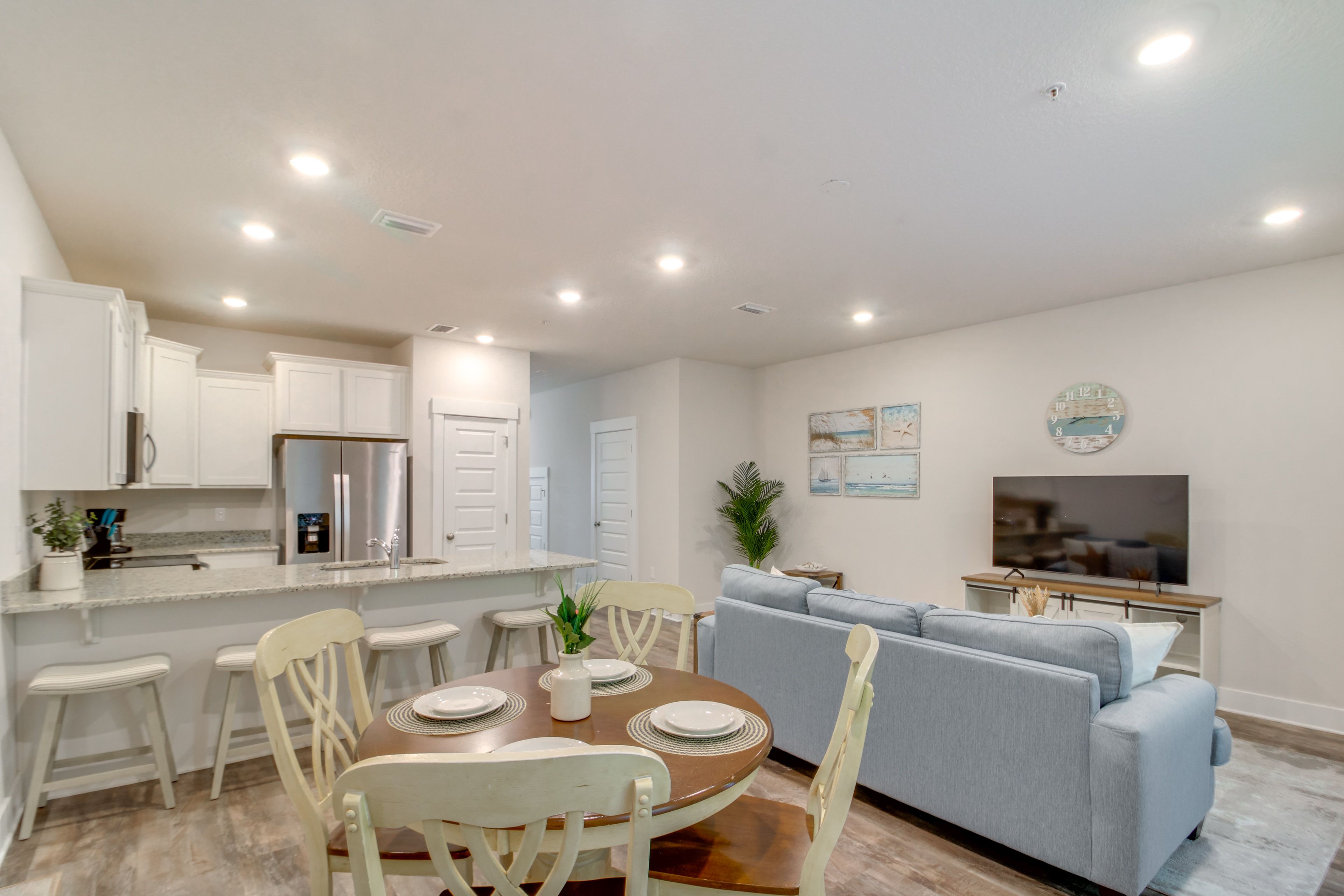 Pensacola Vacation Rental | 3BR | 2.5BA | Stairs Required | 1,540 Sq Ft