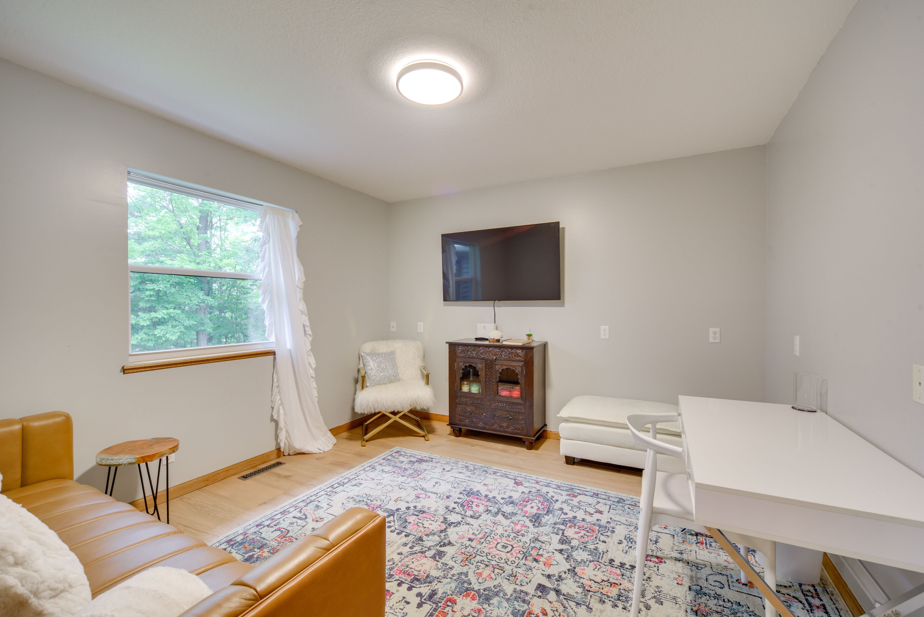 Den | Smart TV | Desk | Main Level