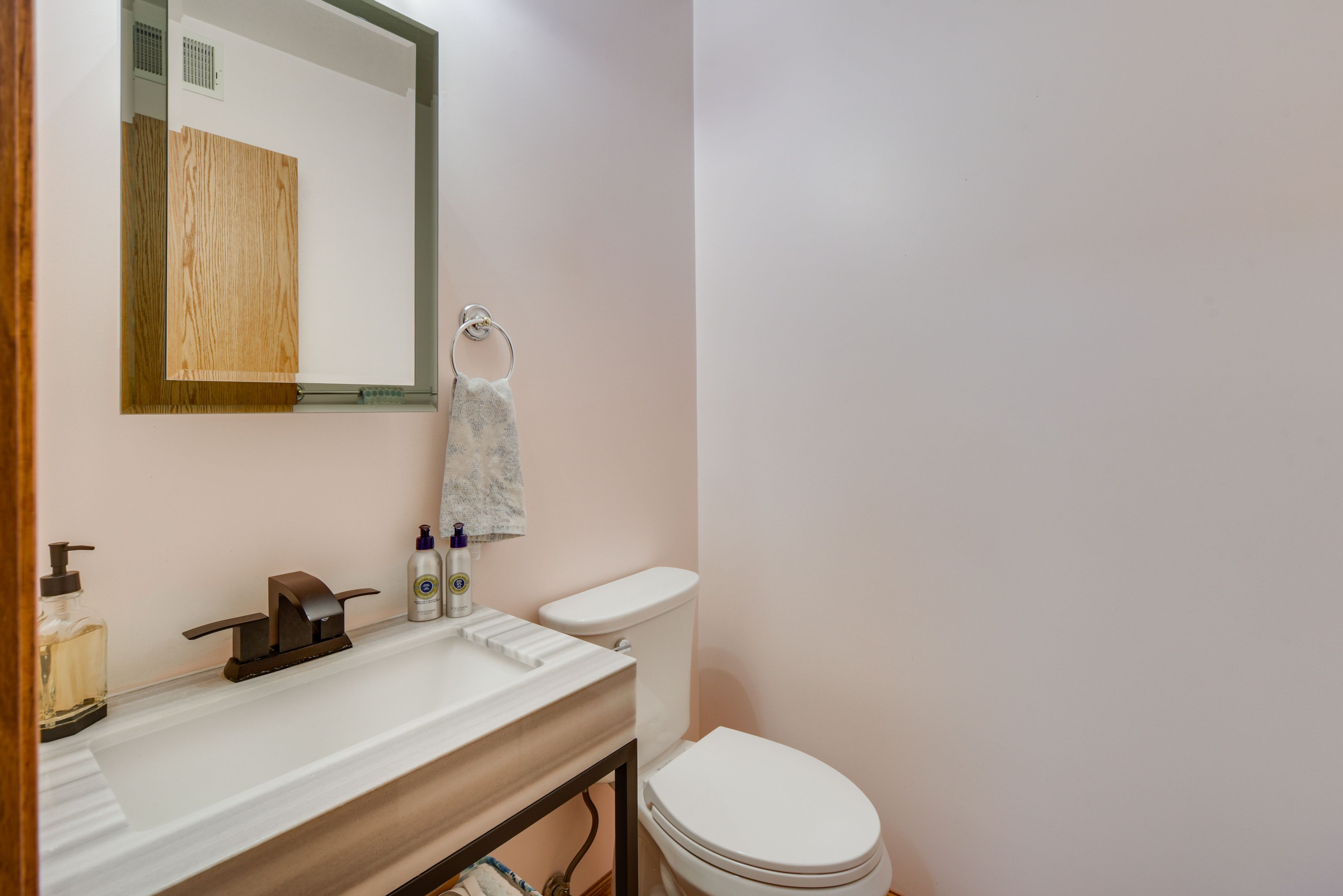 Half Bathroom | Main Level