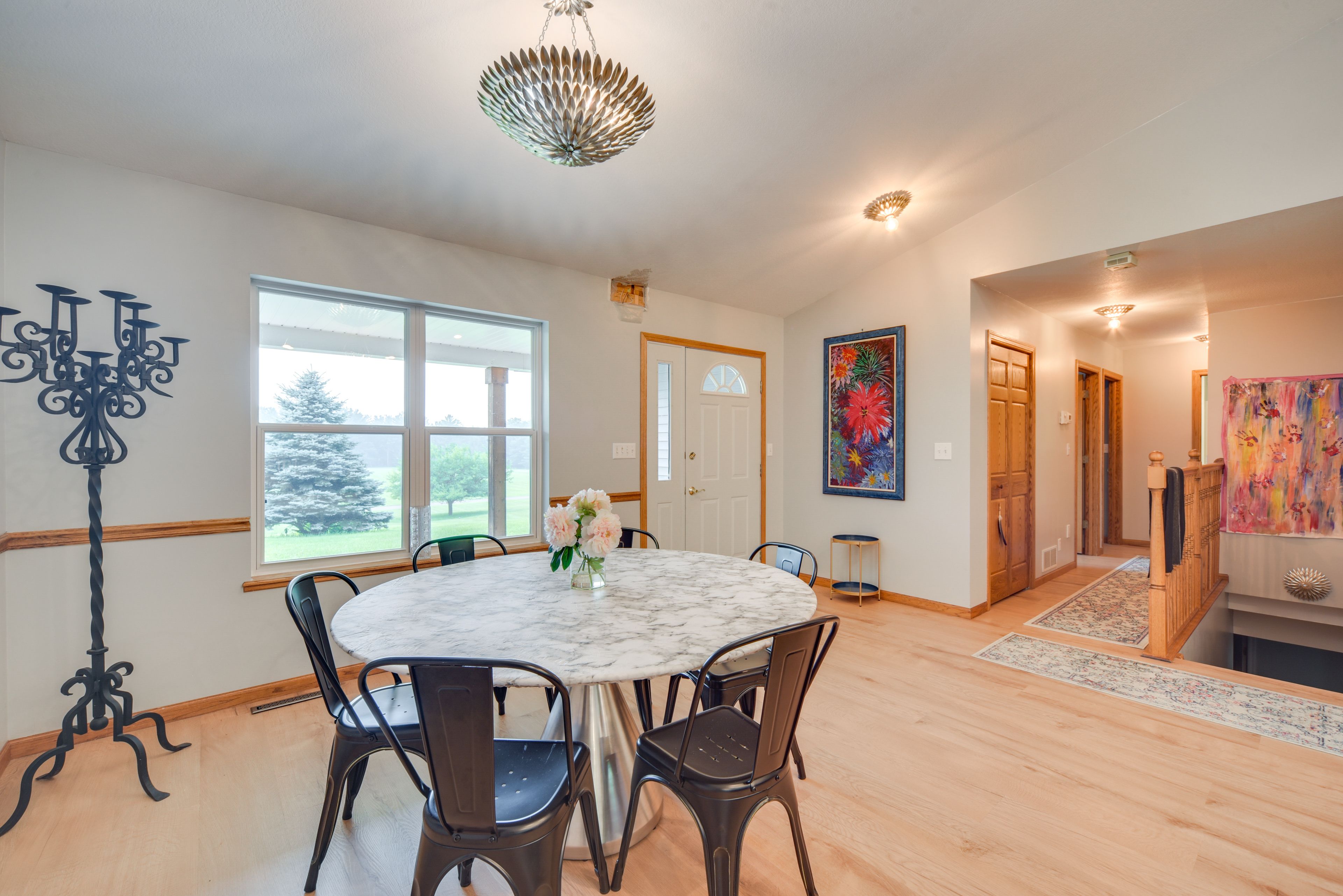 Breakfast Nook | Main Level