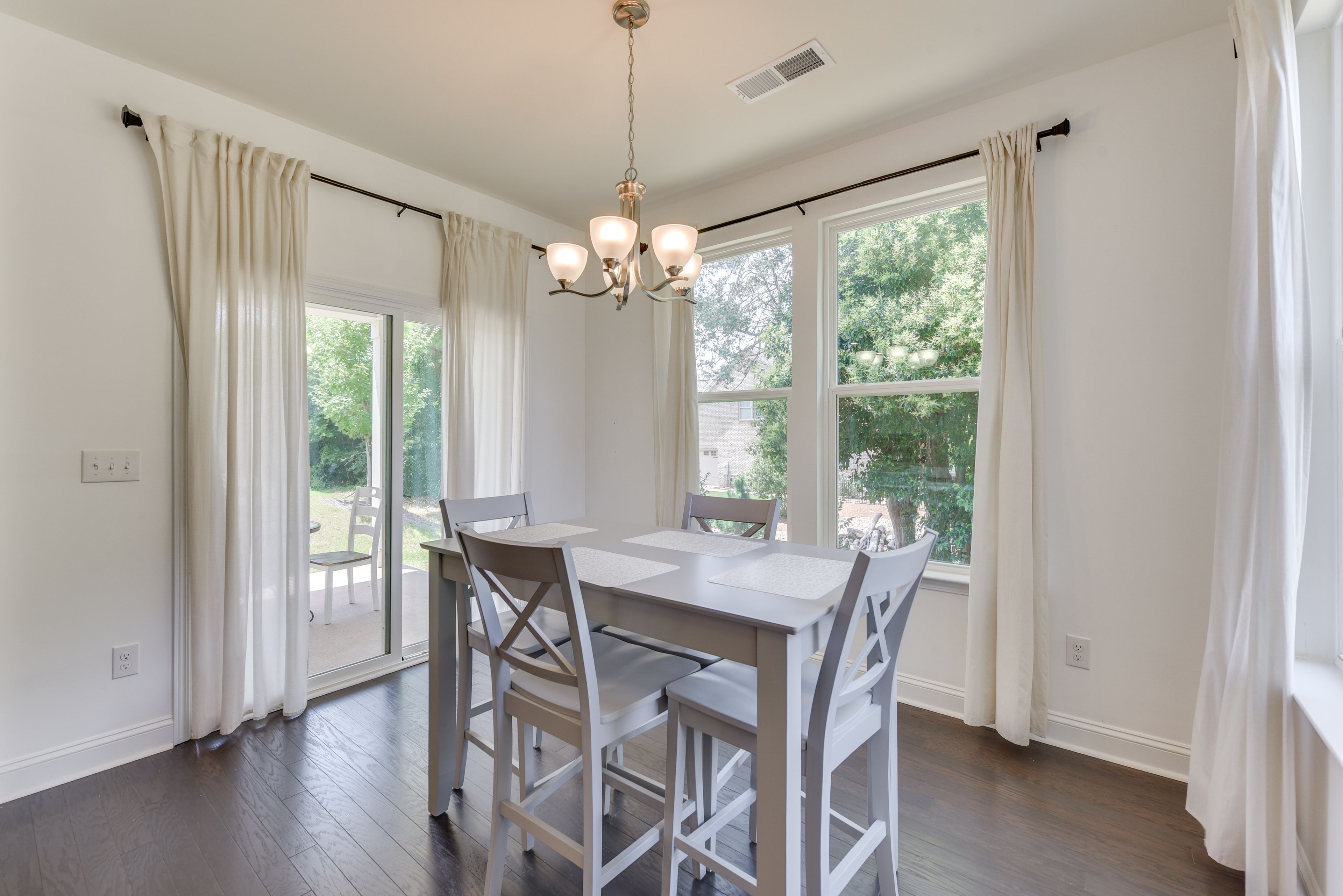 Dining Area | 1st Floor | Dishware/Flatware