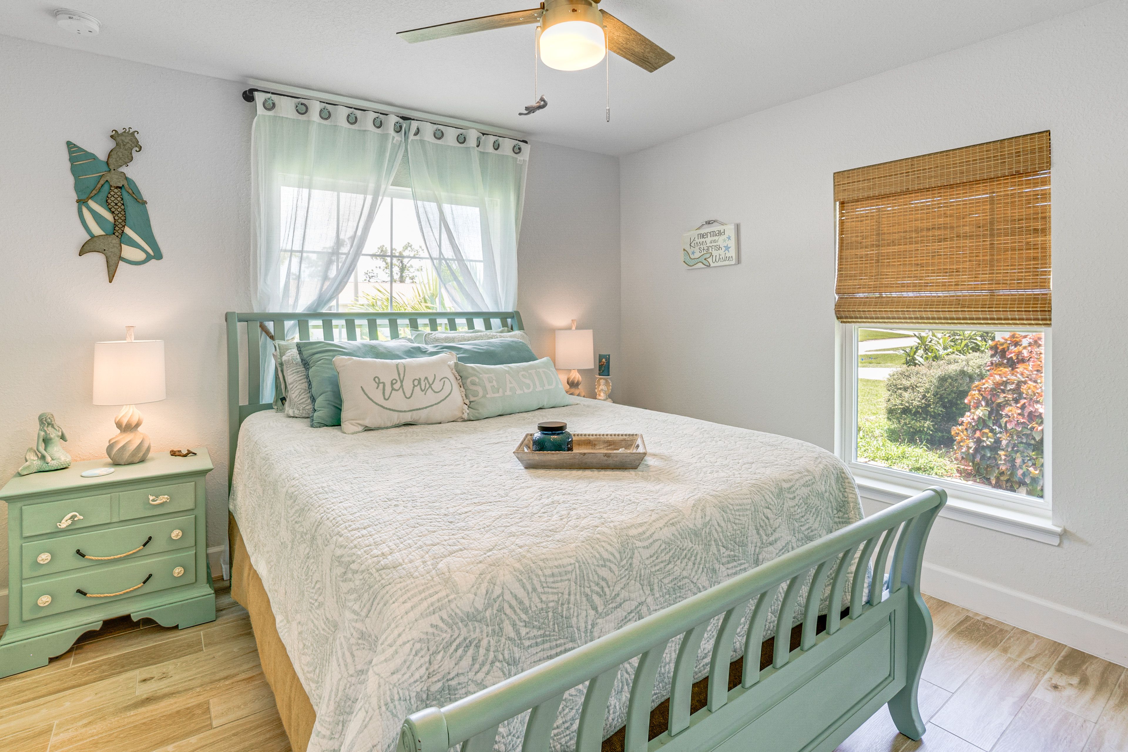 Bedroom 2 | Queen Bed