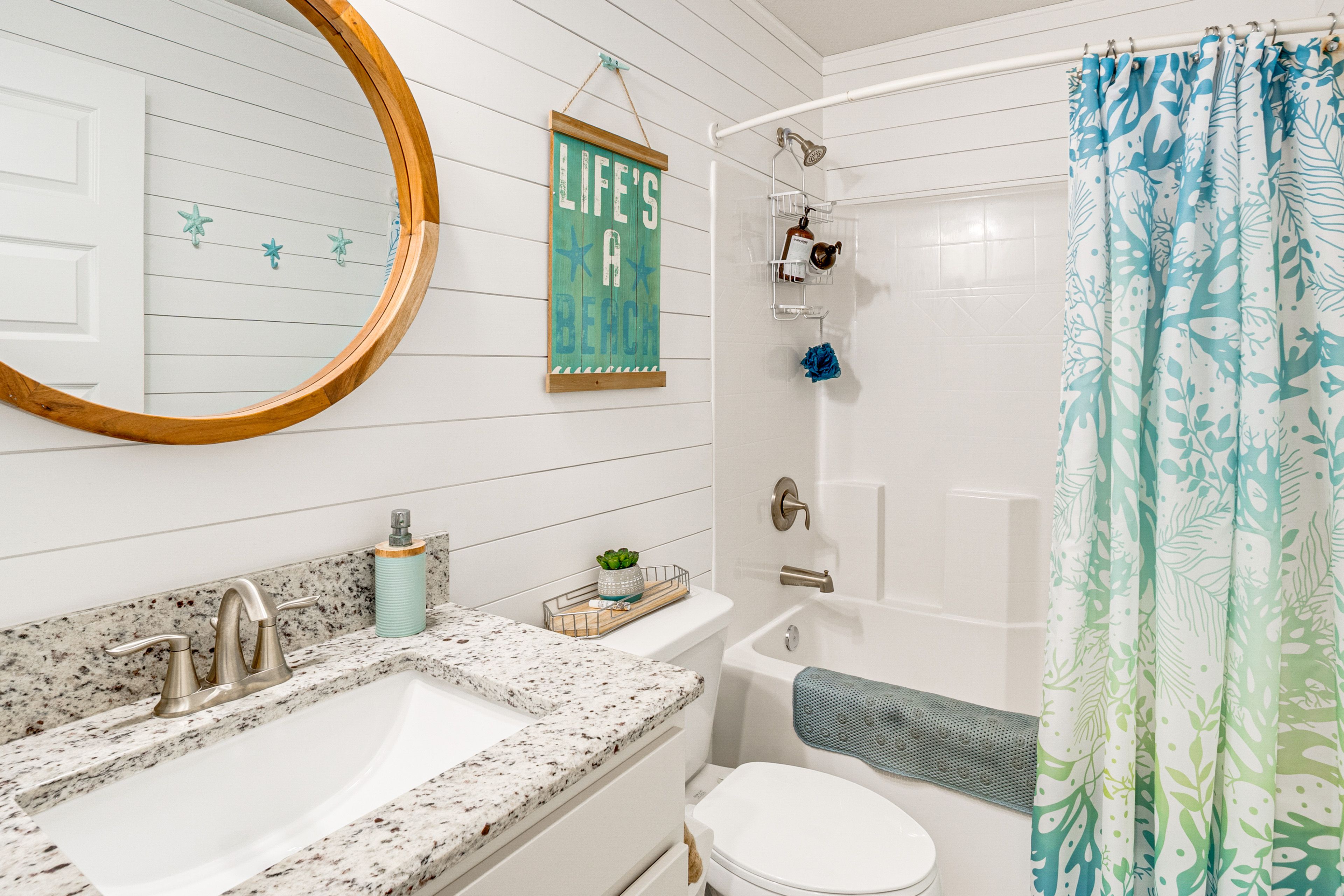 Full Bathroom