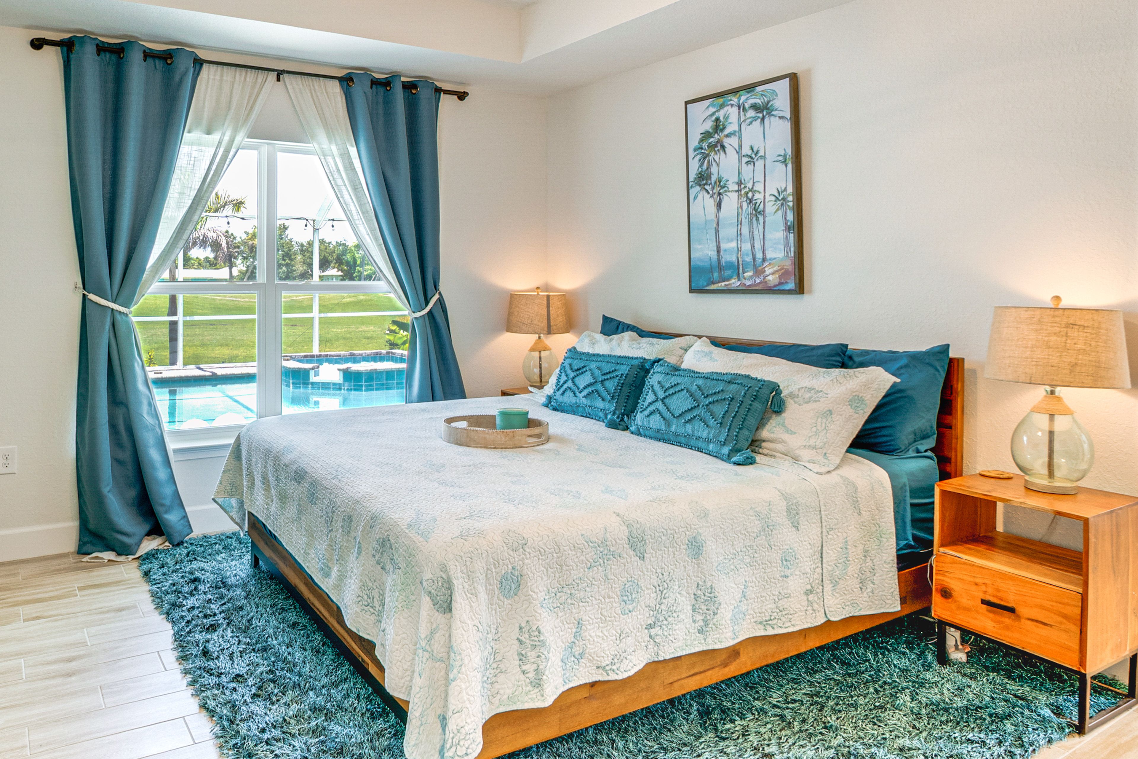 Bedroom 1 | King Bed | Linens Provided