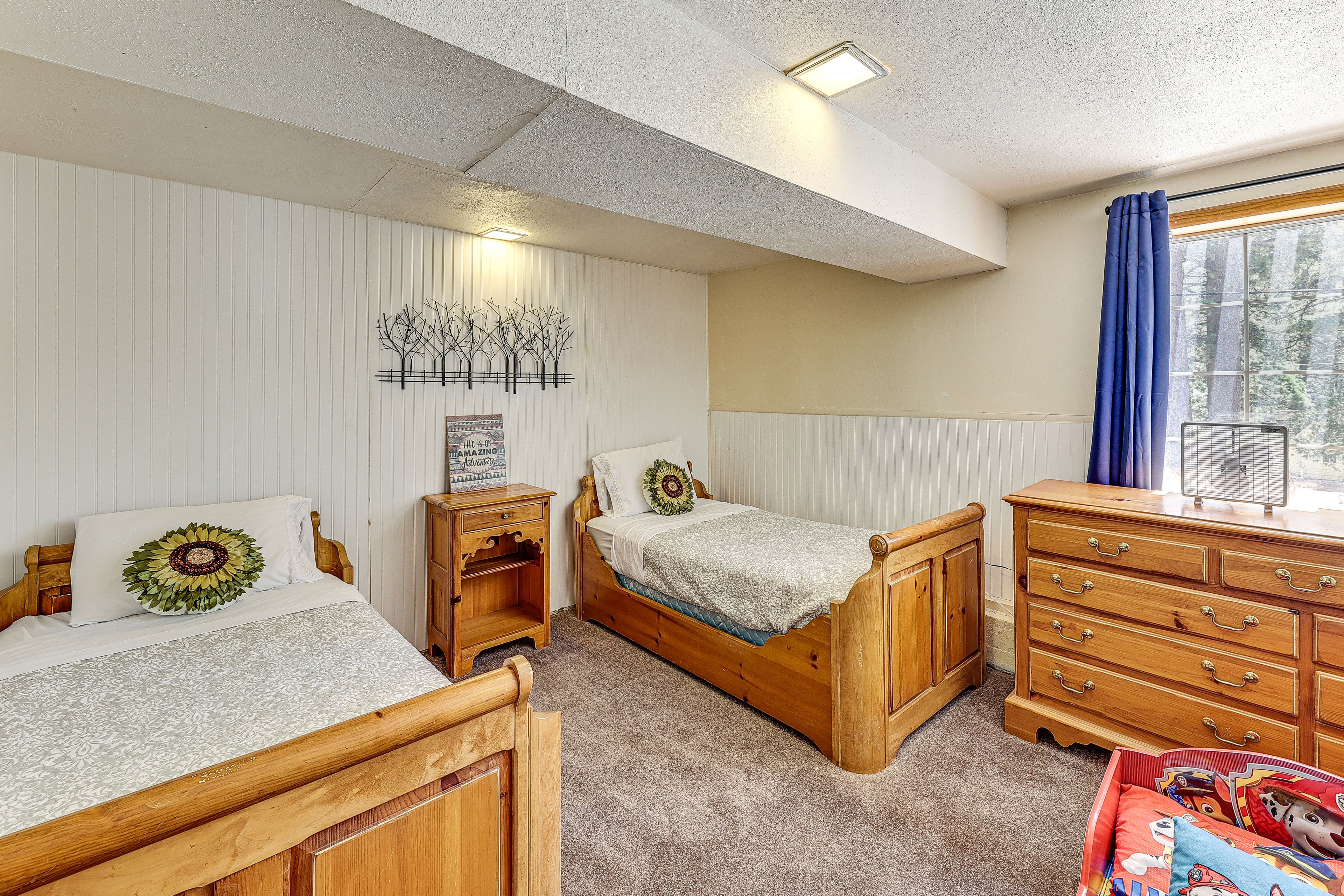 Bedroom 3 | 2 Twin Beds | Lower Floor