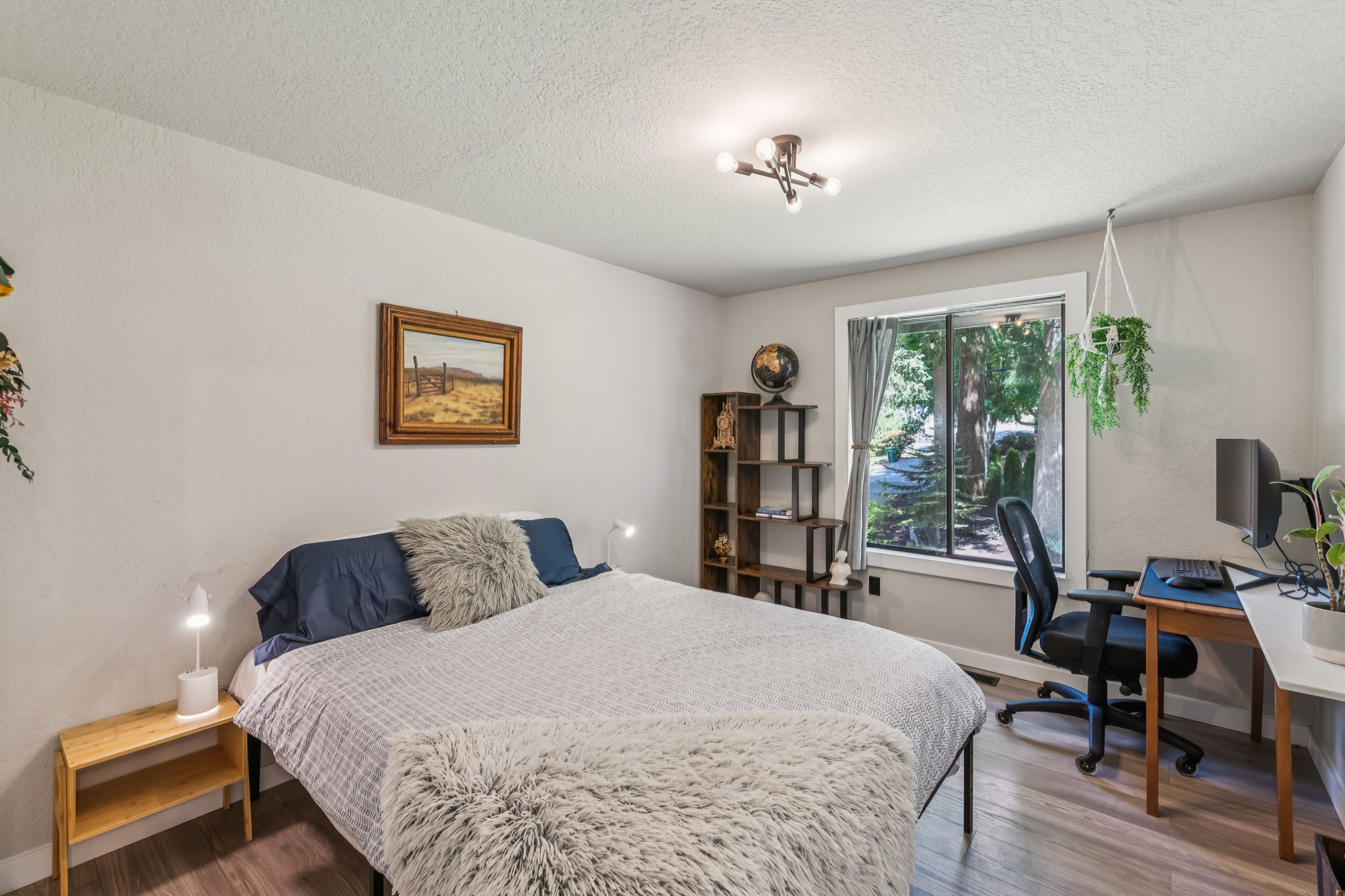 Bedroom 2 | Queen Bed | Main Level