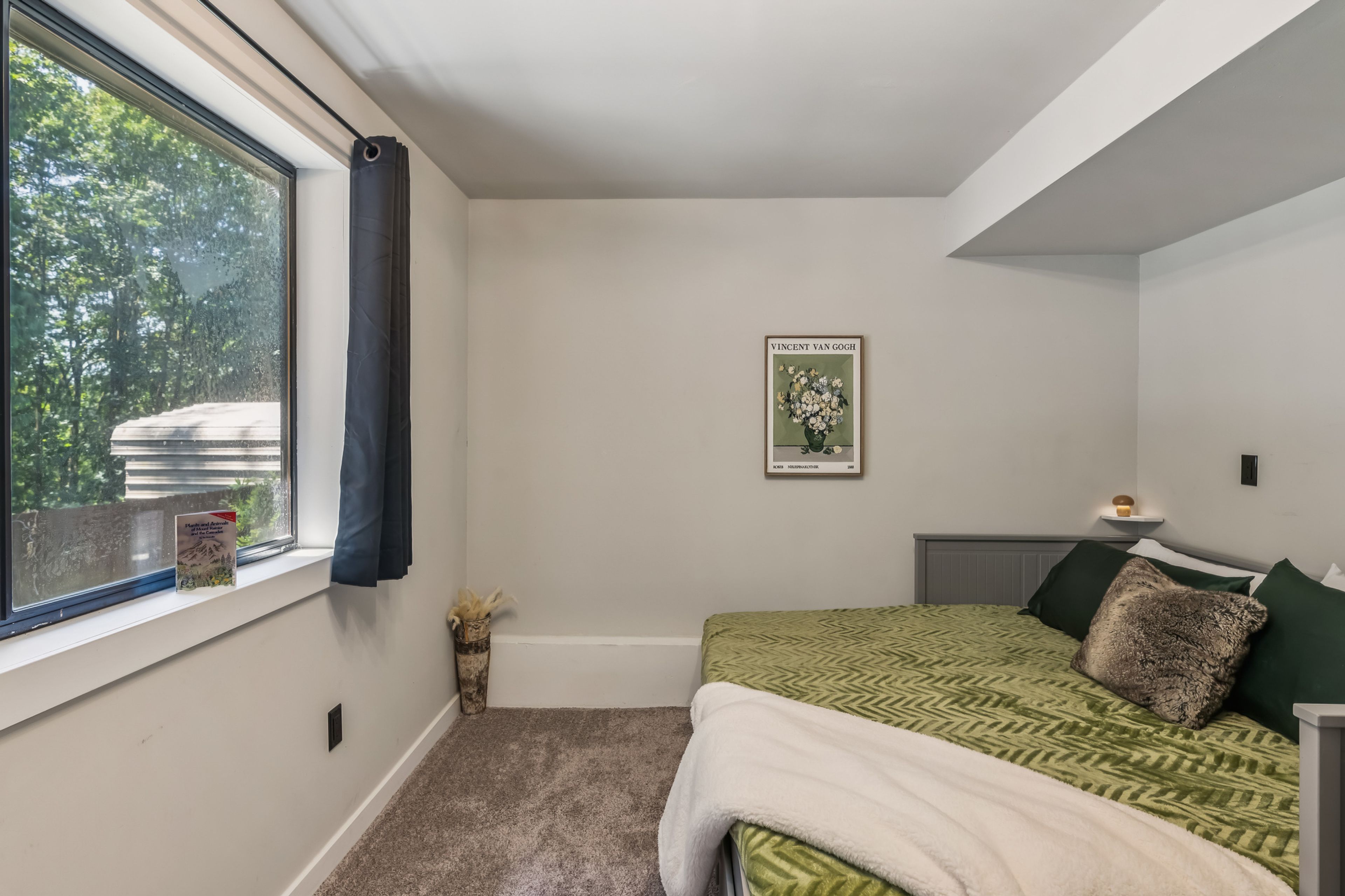 Bedroom 6 | King Daybed | Lower Level