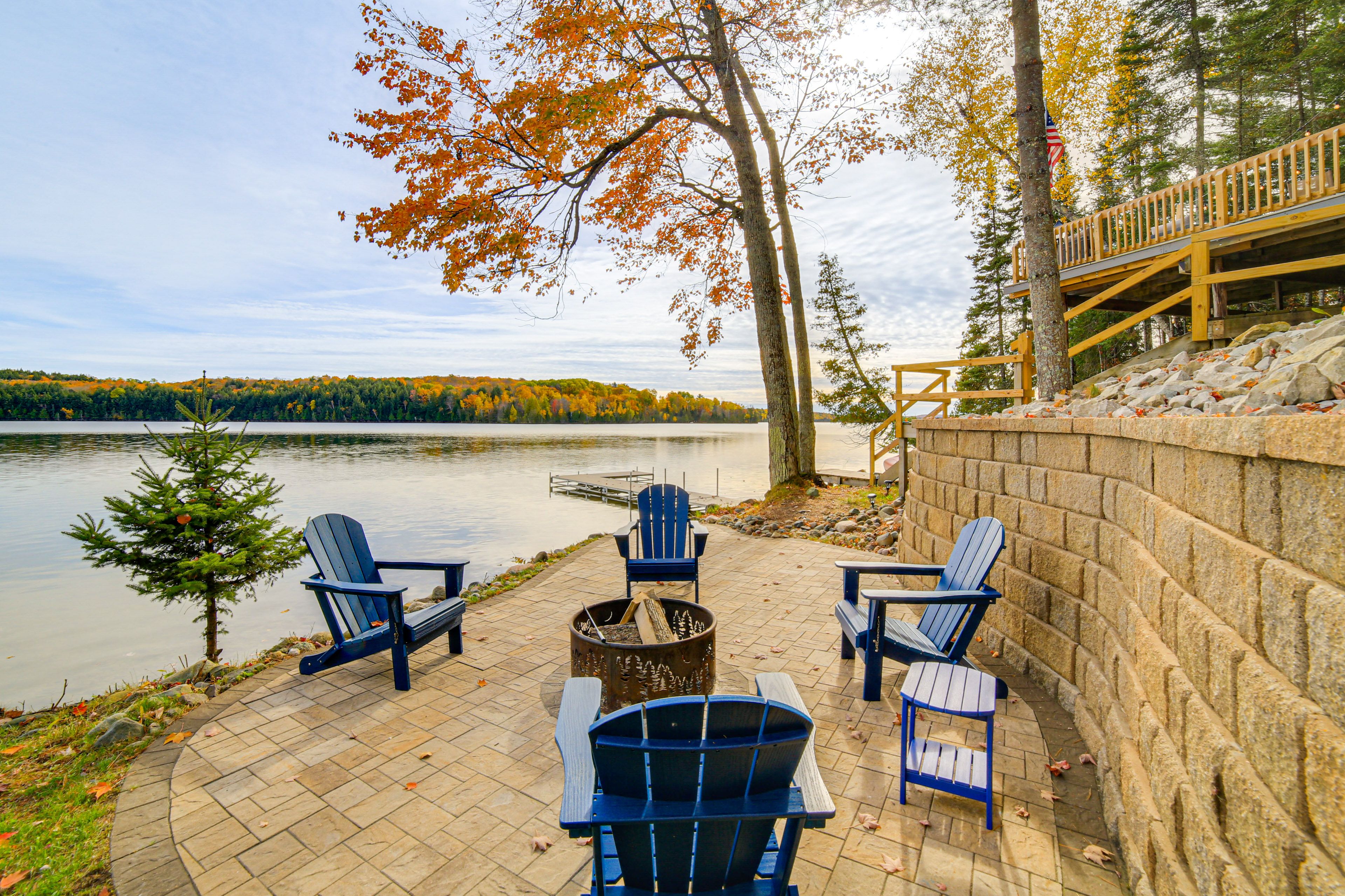 House Exterior | Wood-Burning Fire Pit
