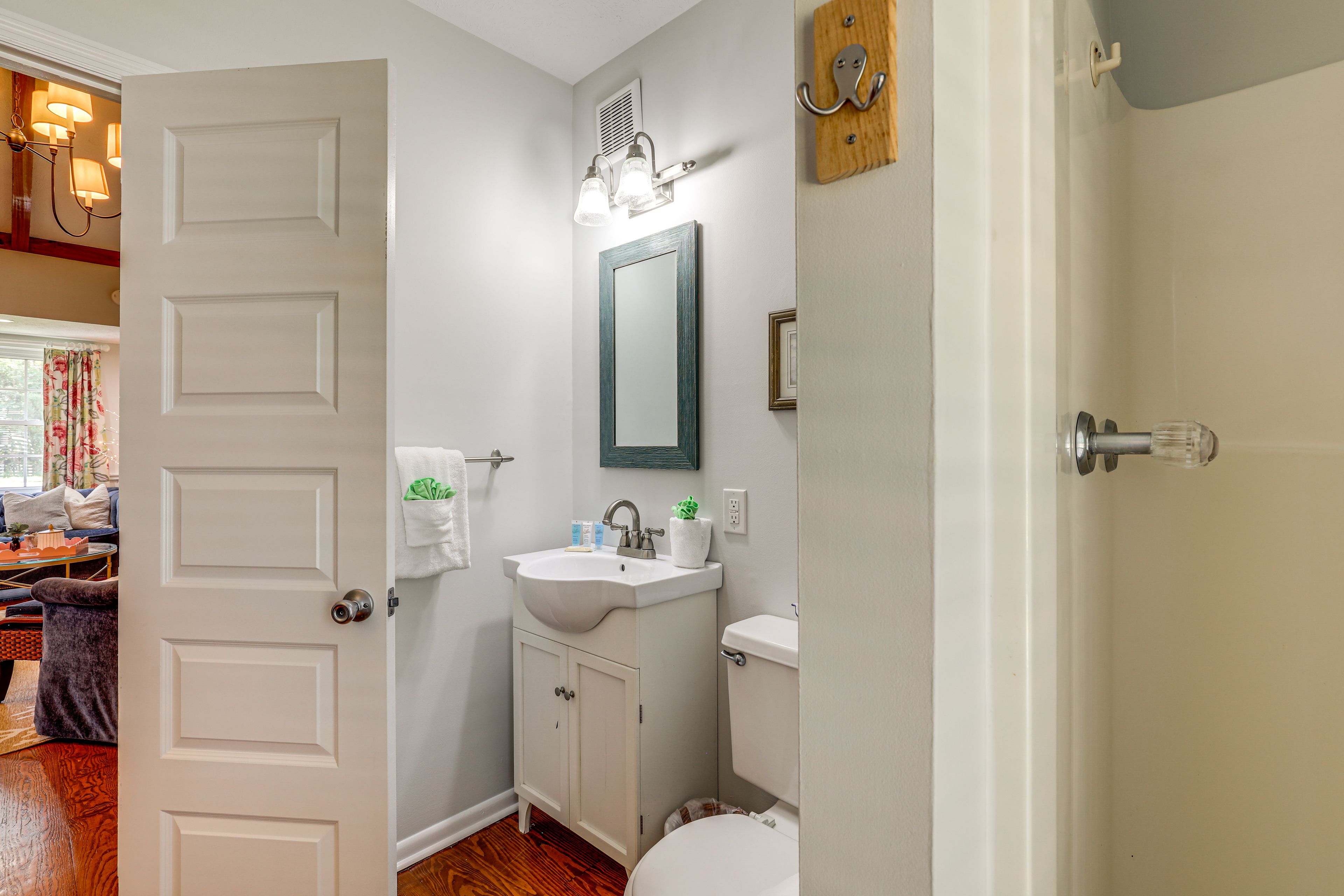 Full Bathroom
