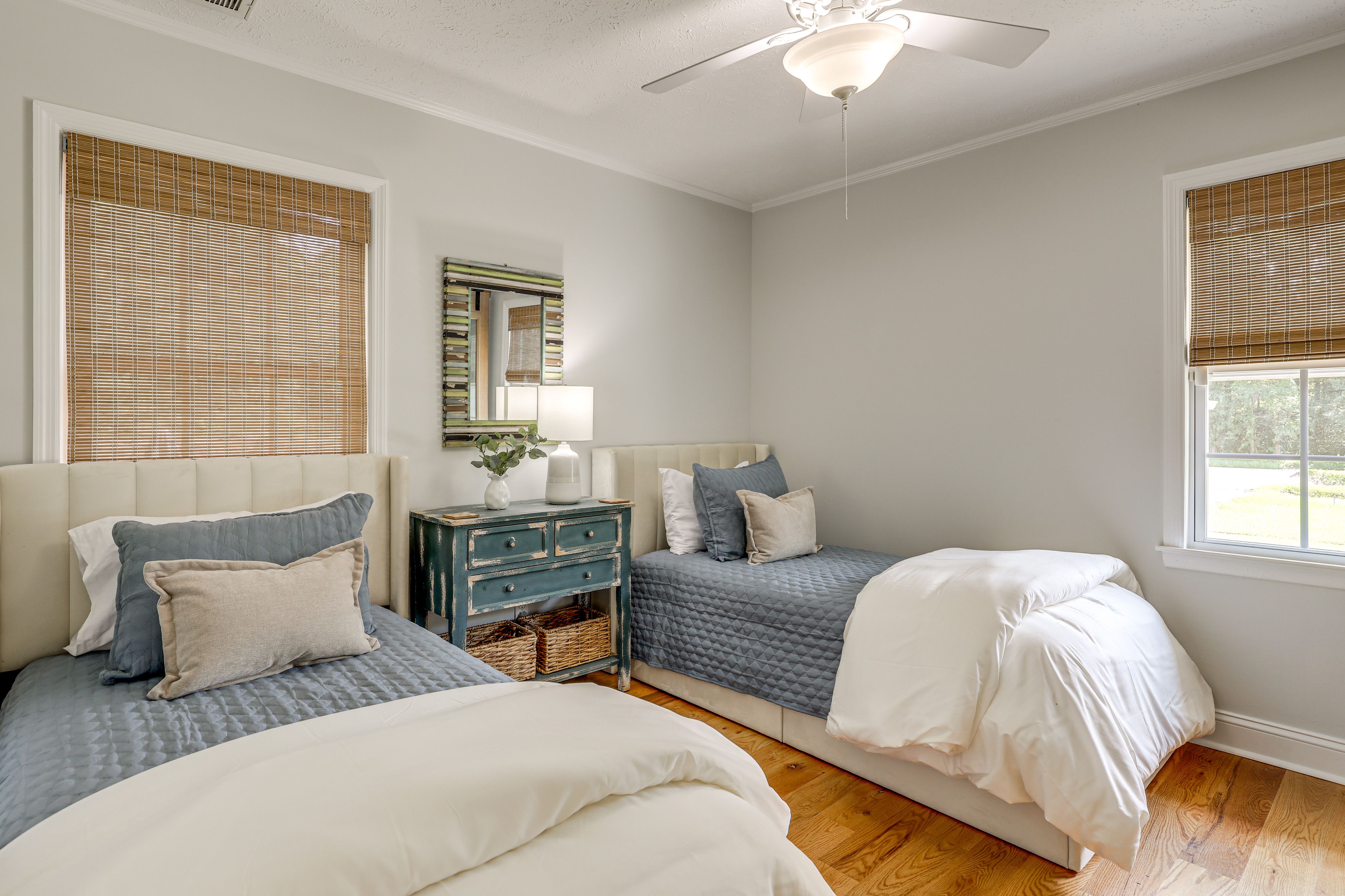 Bedroom 2 | 2 Twin Beds