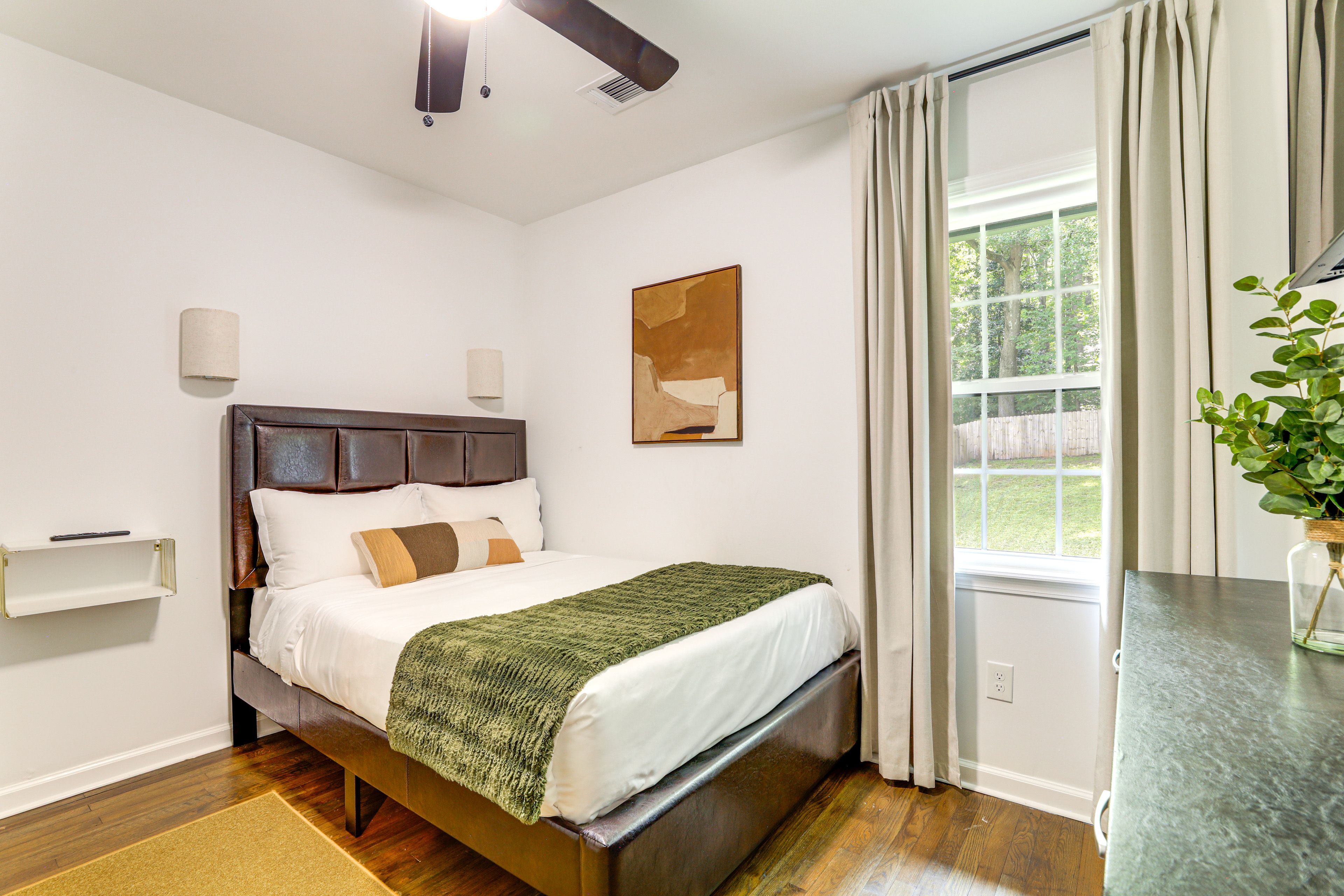 Bedroom 3 | Full Bed | Flat-Screen TV