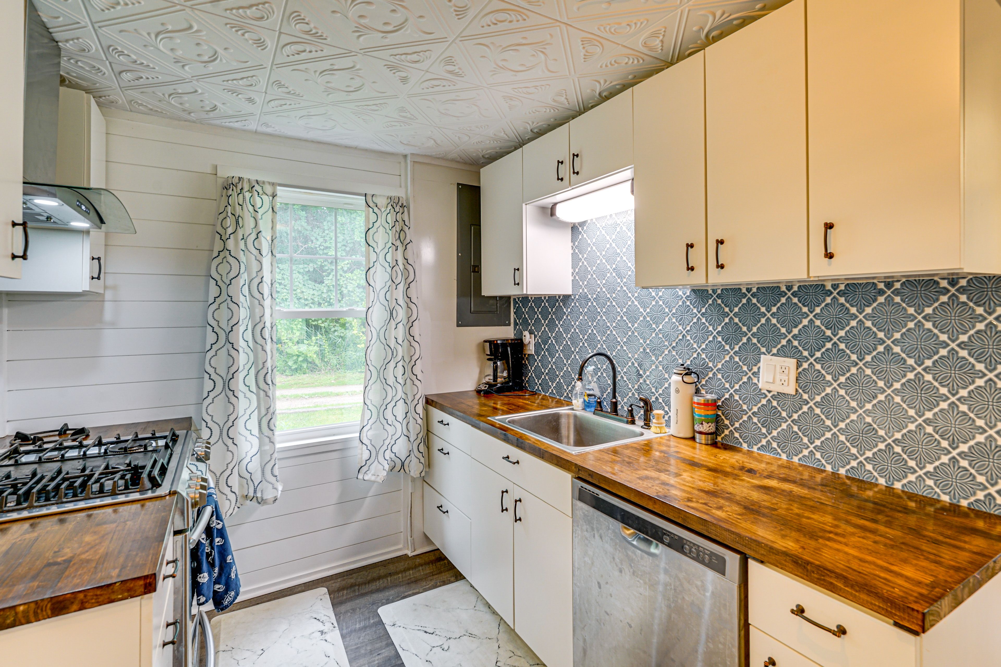 Kitchen | Refrigerator | Drip Coffee Maker