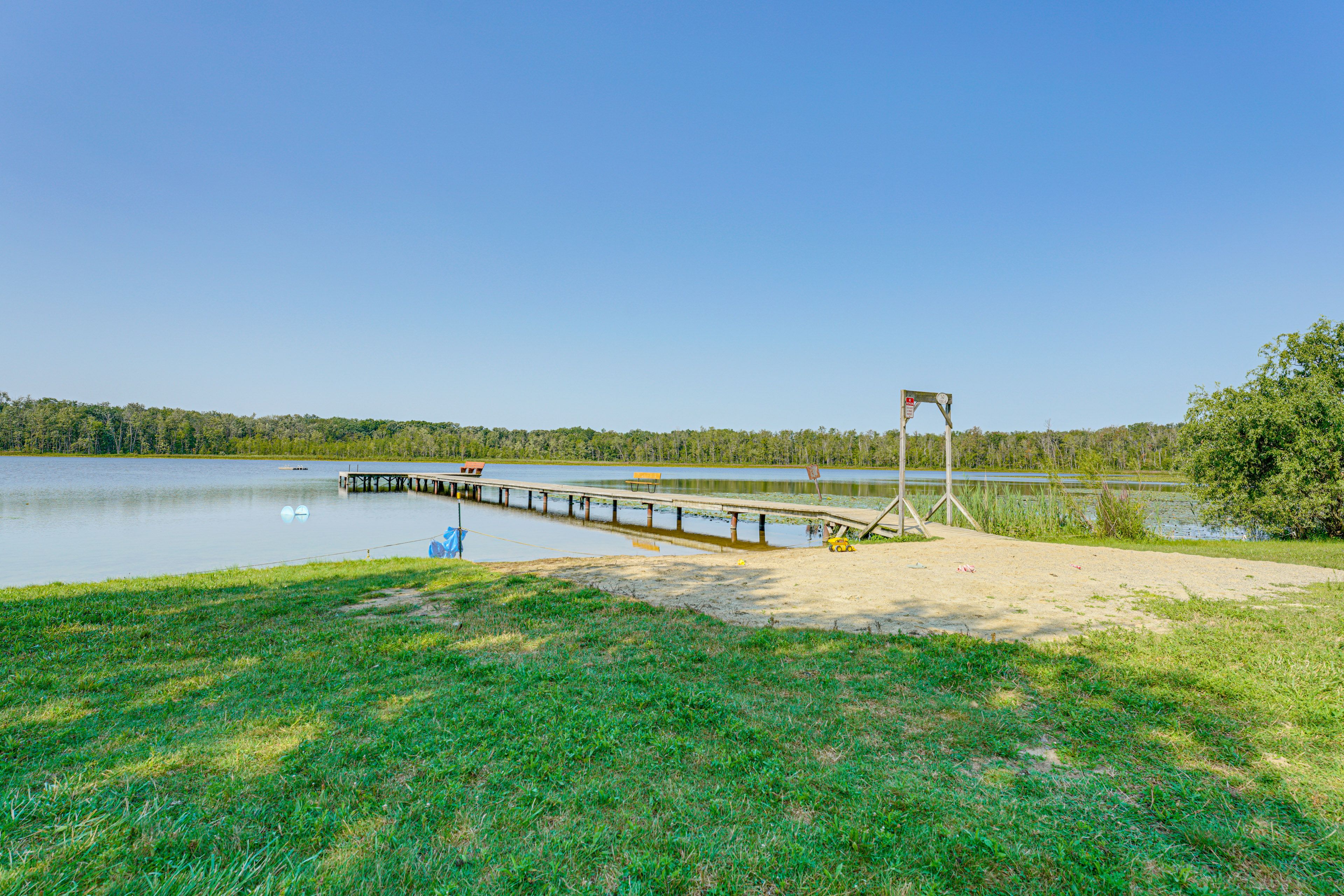 Community Amenities | Lake Beach & Dock