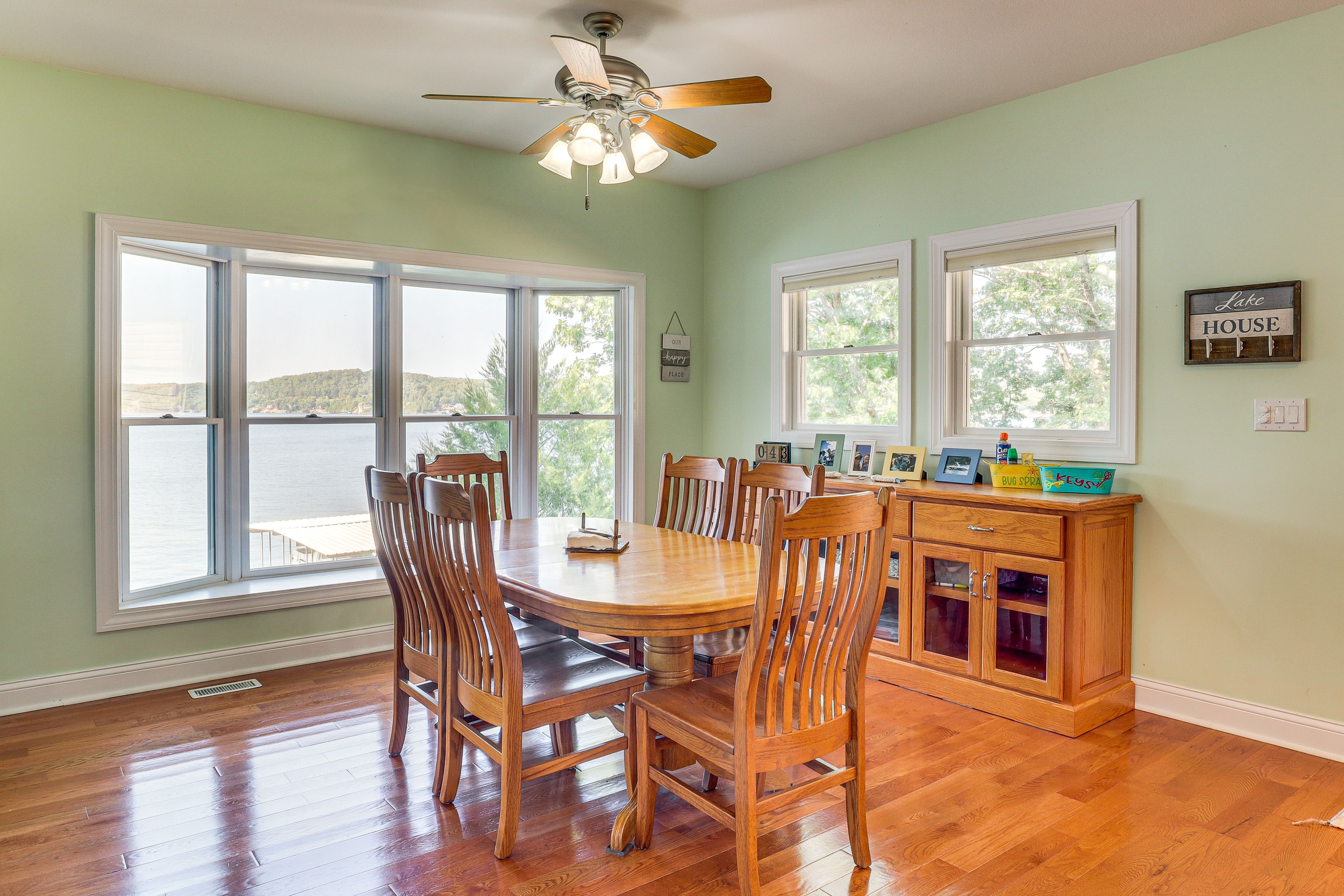 Dining Area | Dishware & Flatware | Main Level