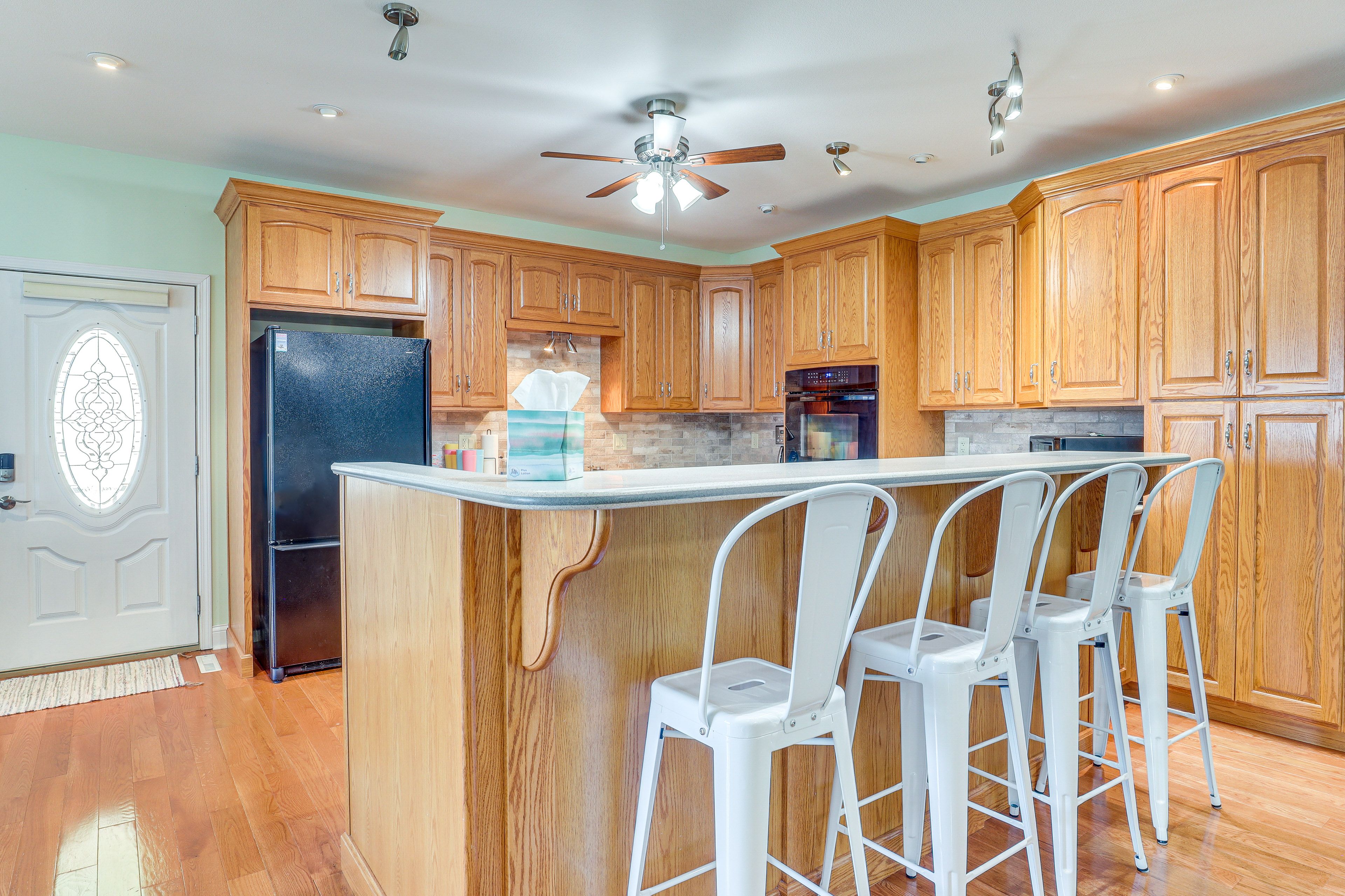 Kitchen | Cooking Basics | Main Level