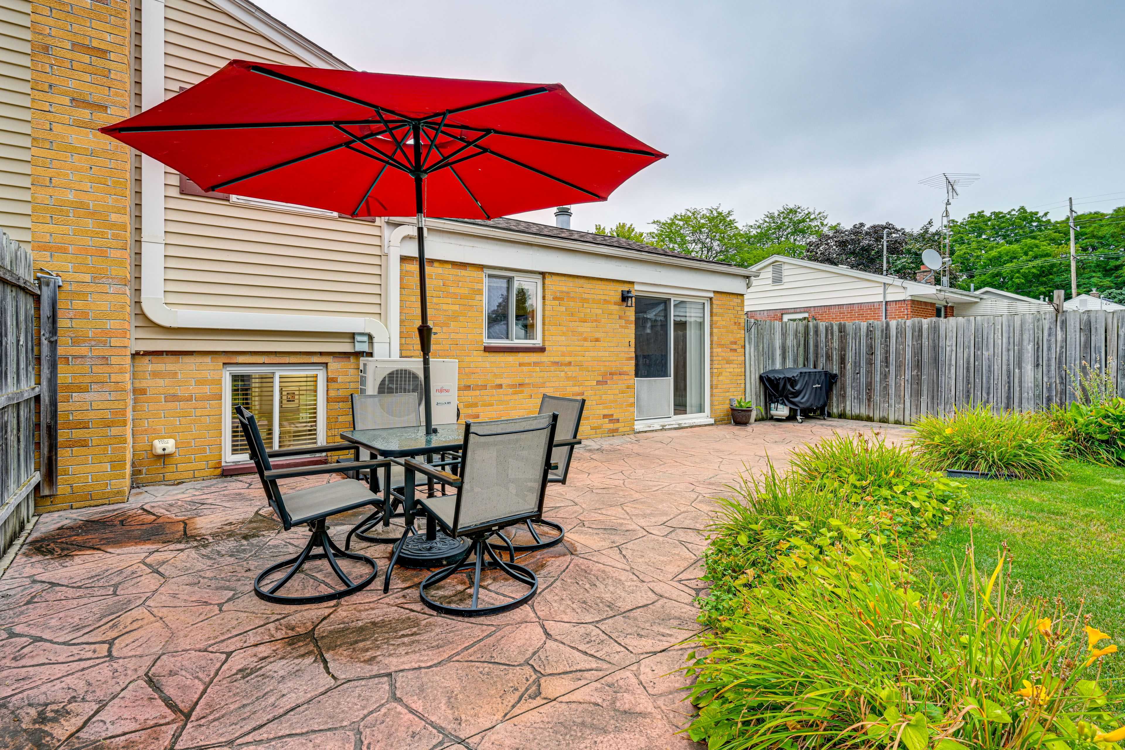 Fenced-In Backyard | Blackstone Grill