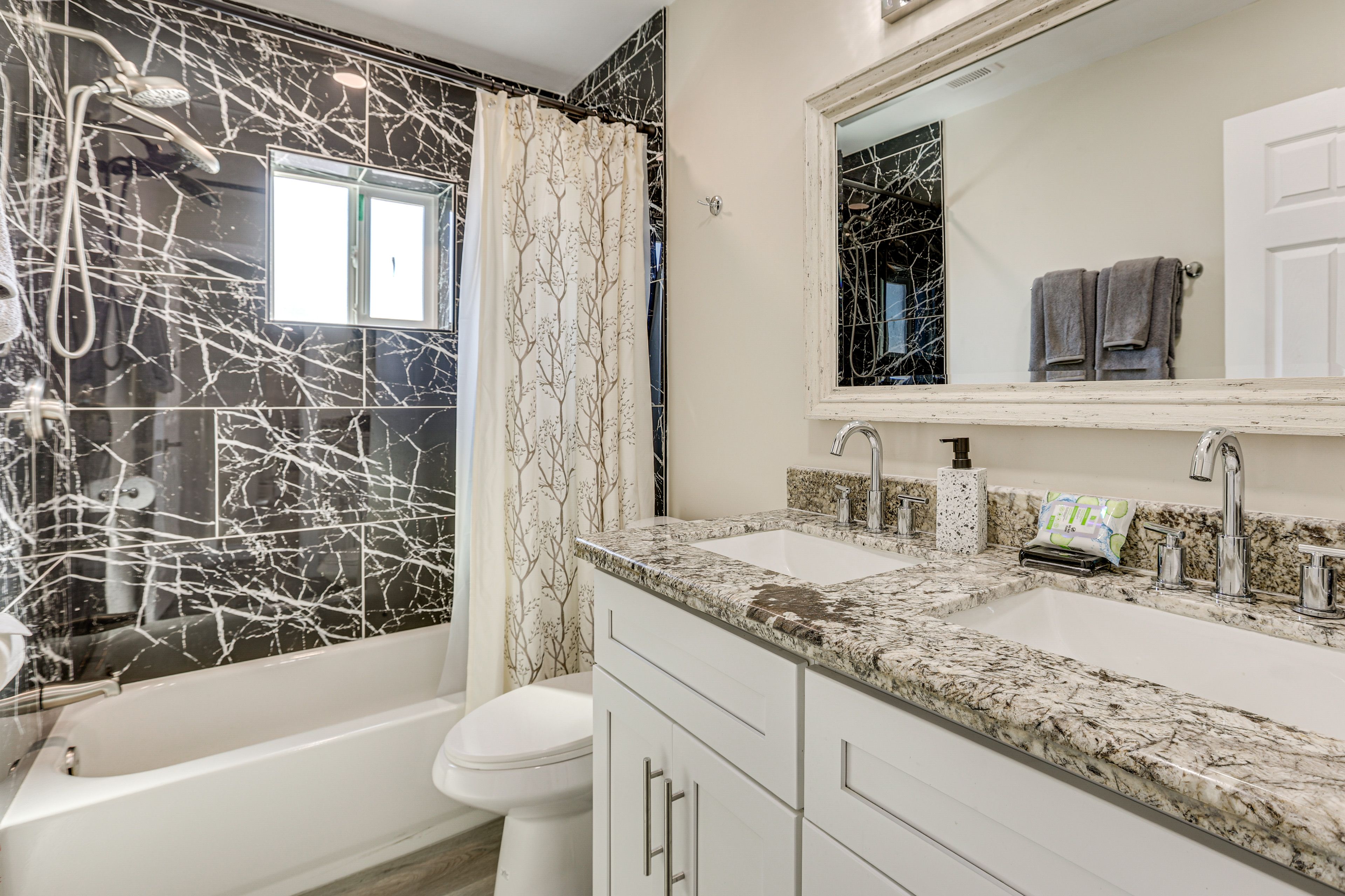 Full Bathroom | Hair Dryer